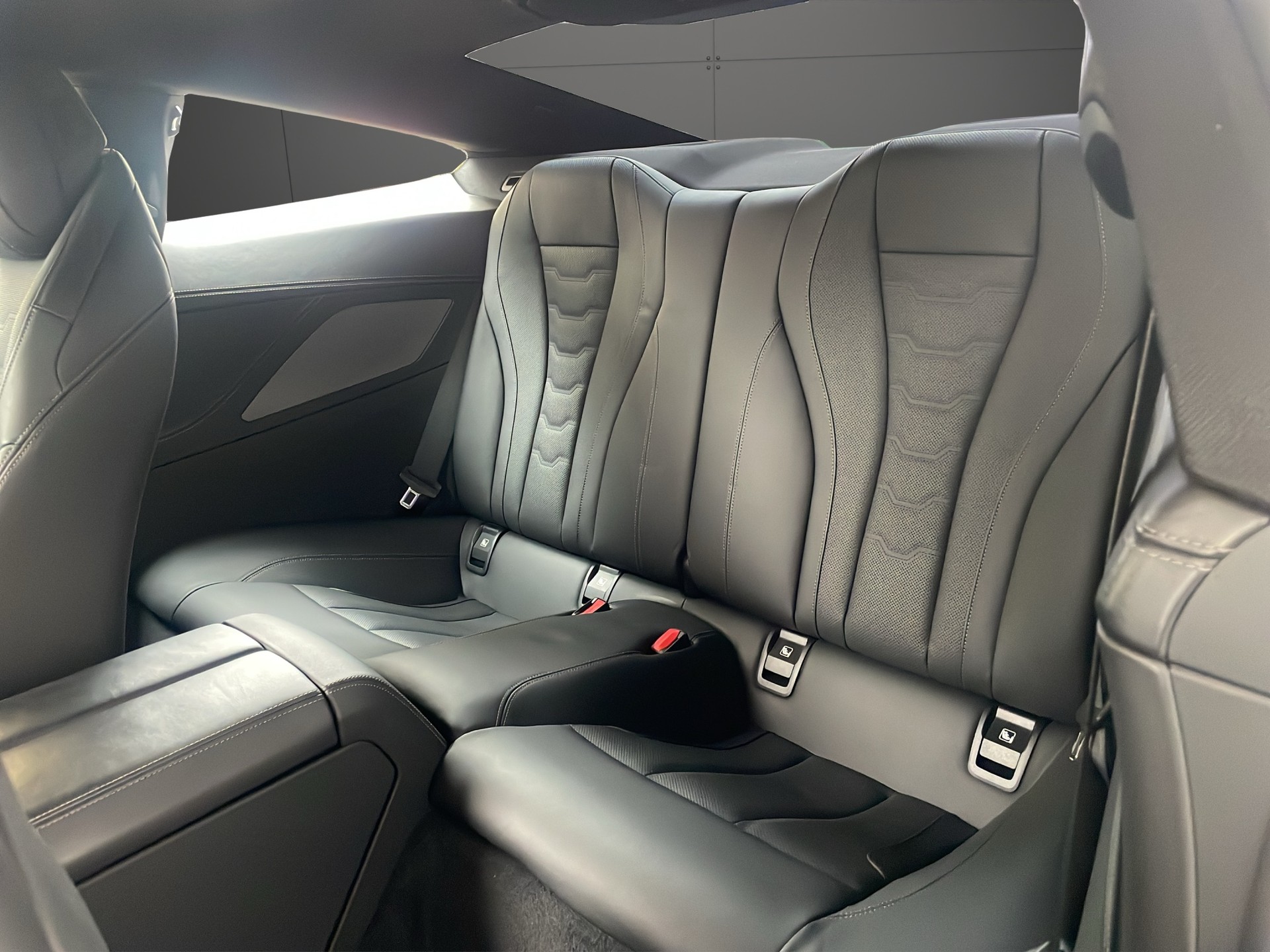 BMW M850i xDrive Steptronic-image-7
