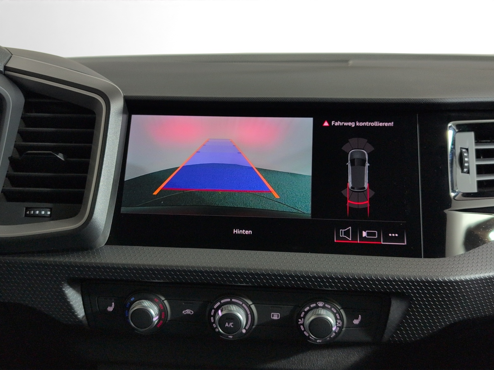 AUDI A1 Sportback 30 TFSI Attraction S-tronic-image-12