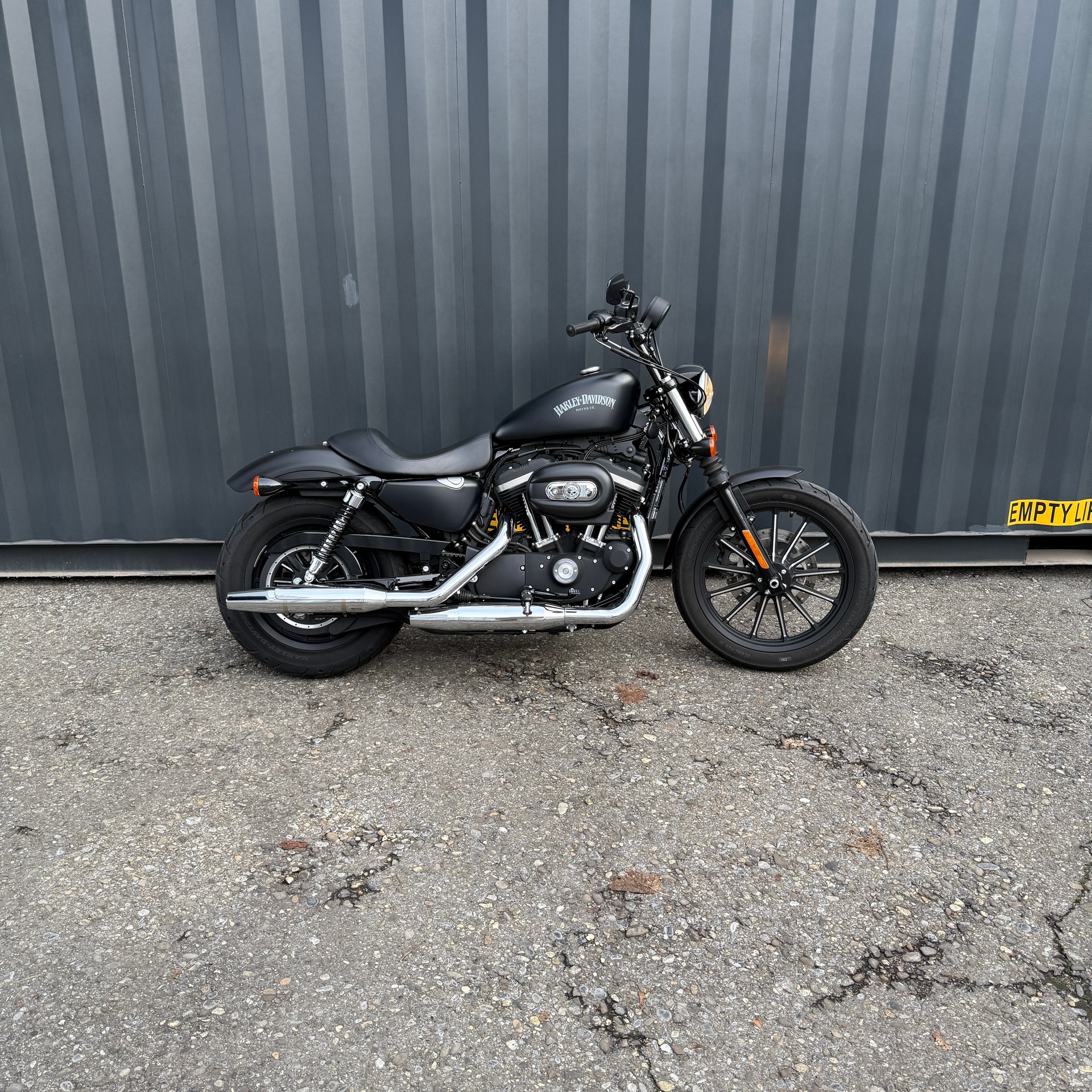 HARLEY-DAVIDSON XL 883 N-showroom-element-3