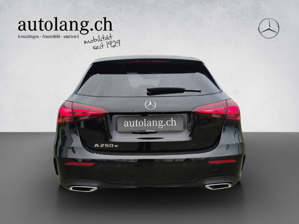 MERCEDES-BENZ A 250 e AMG Line EQ Star-image-15