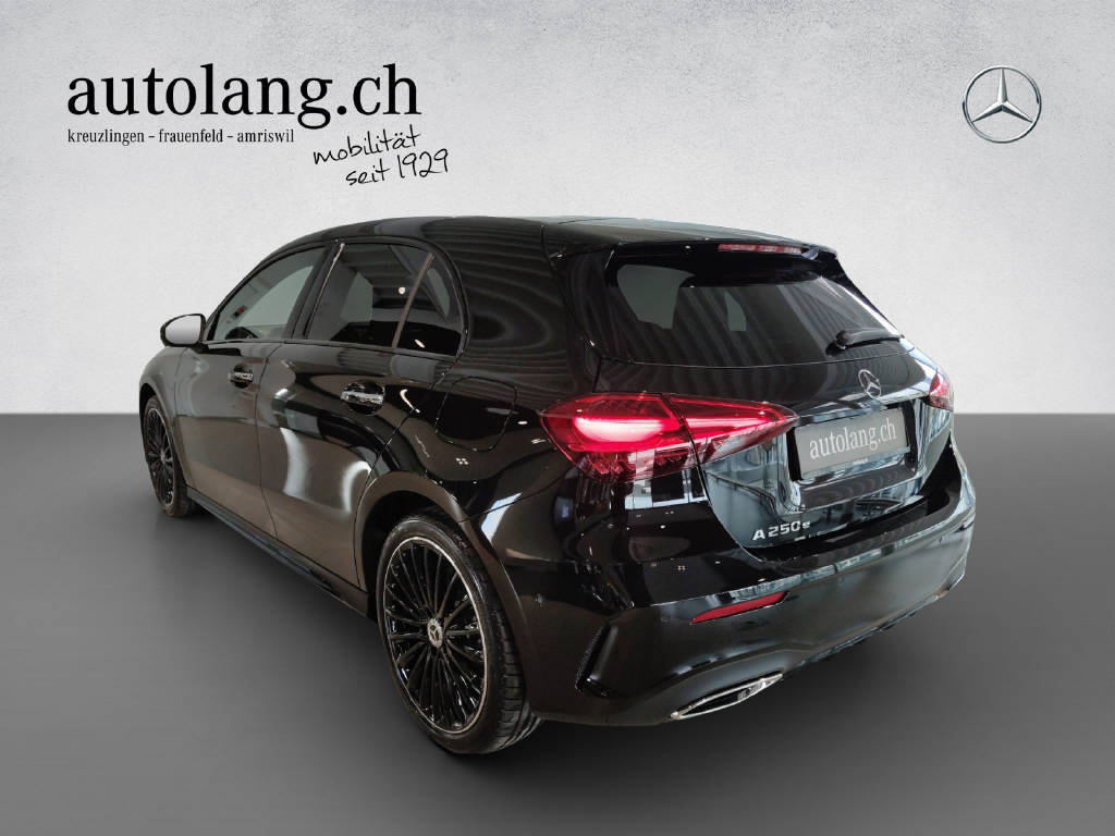 MERCEDES-BENZ A 250 e AMG Line EQ Star-image-2