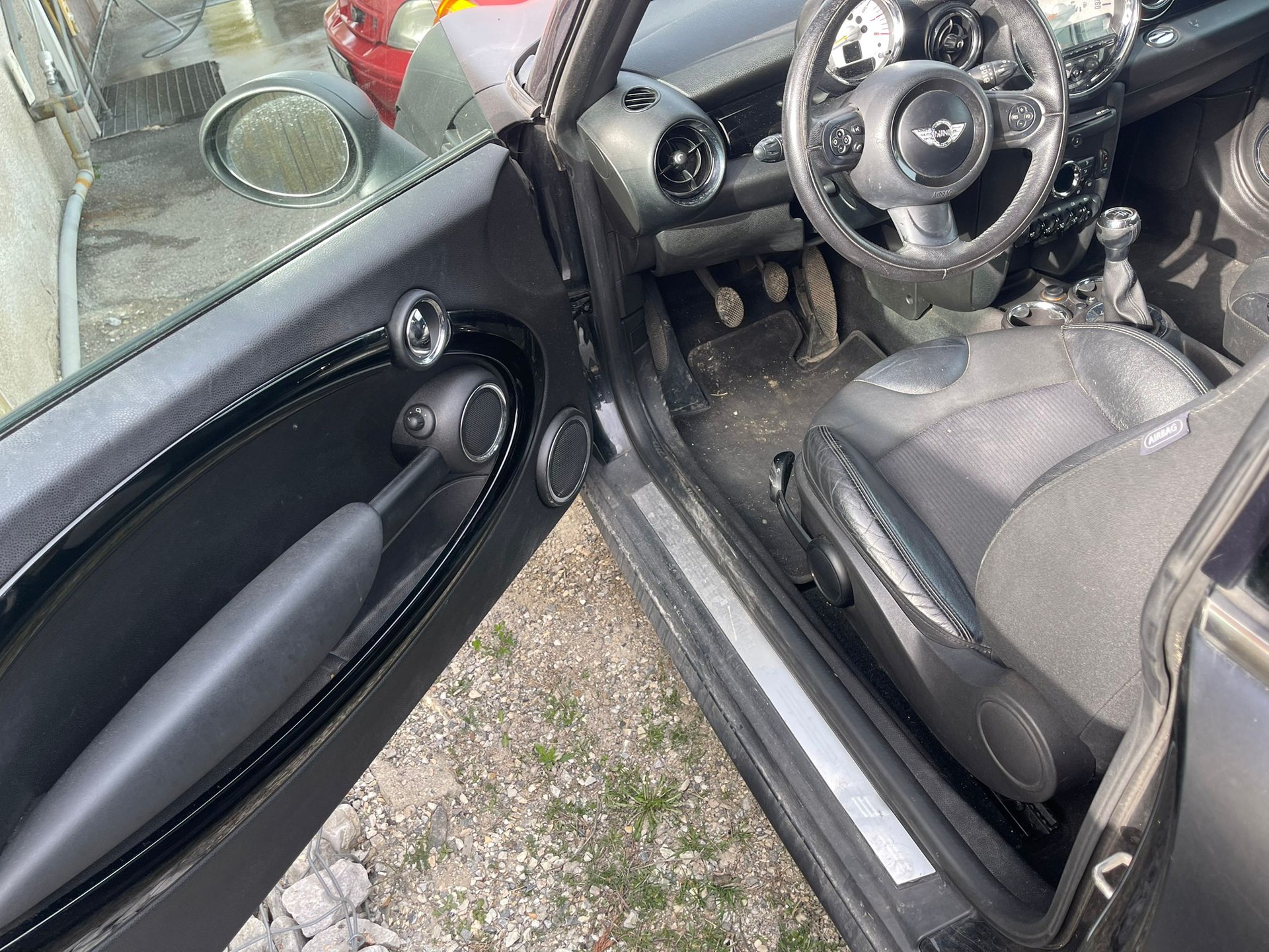 MINI Cooper-image-4