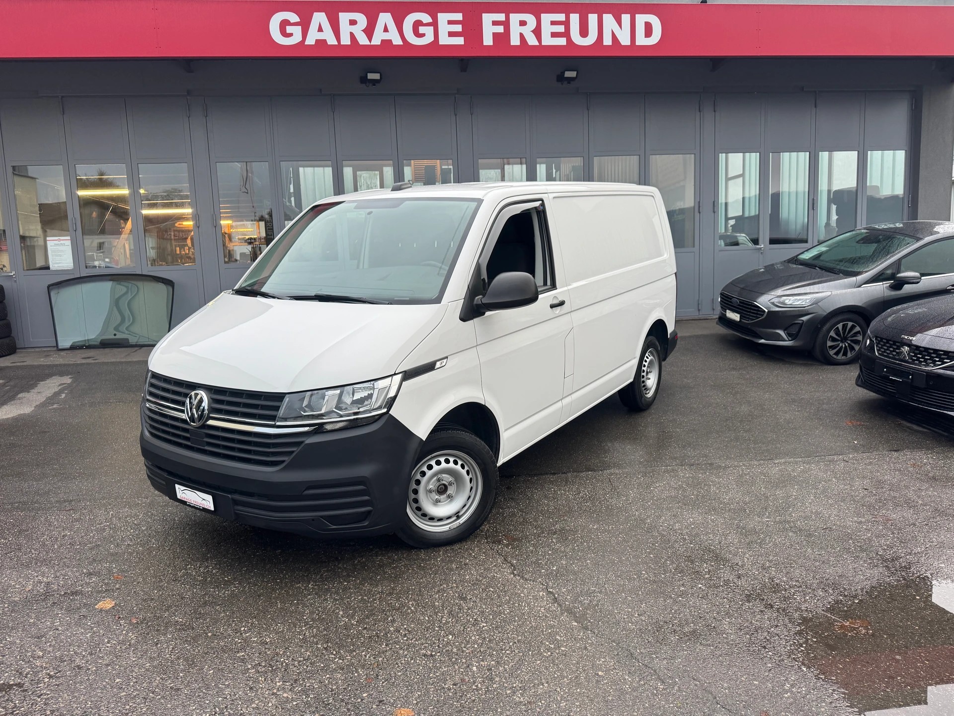 VW T6.1 2.0 TDI Transporter-image-5