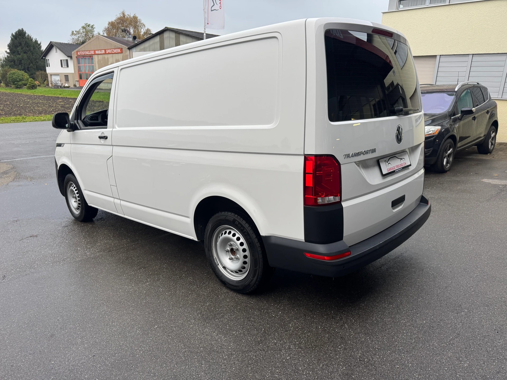 VW T6.1 2.0 TDI Transporter-image-9