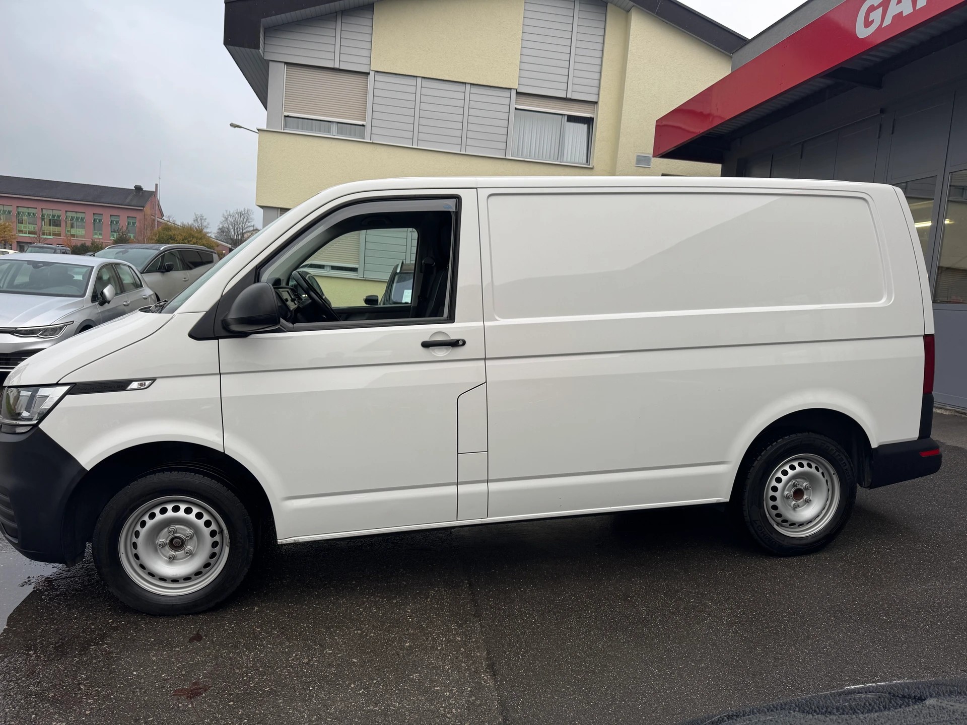 VW T6.1 2.0 TDI Transporter-image-8