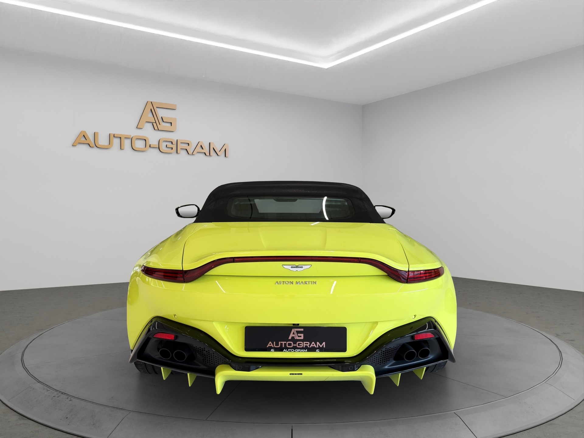 ASTON MARTIN V8 Vantage 4.0 Roadster-image-3