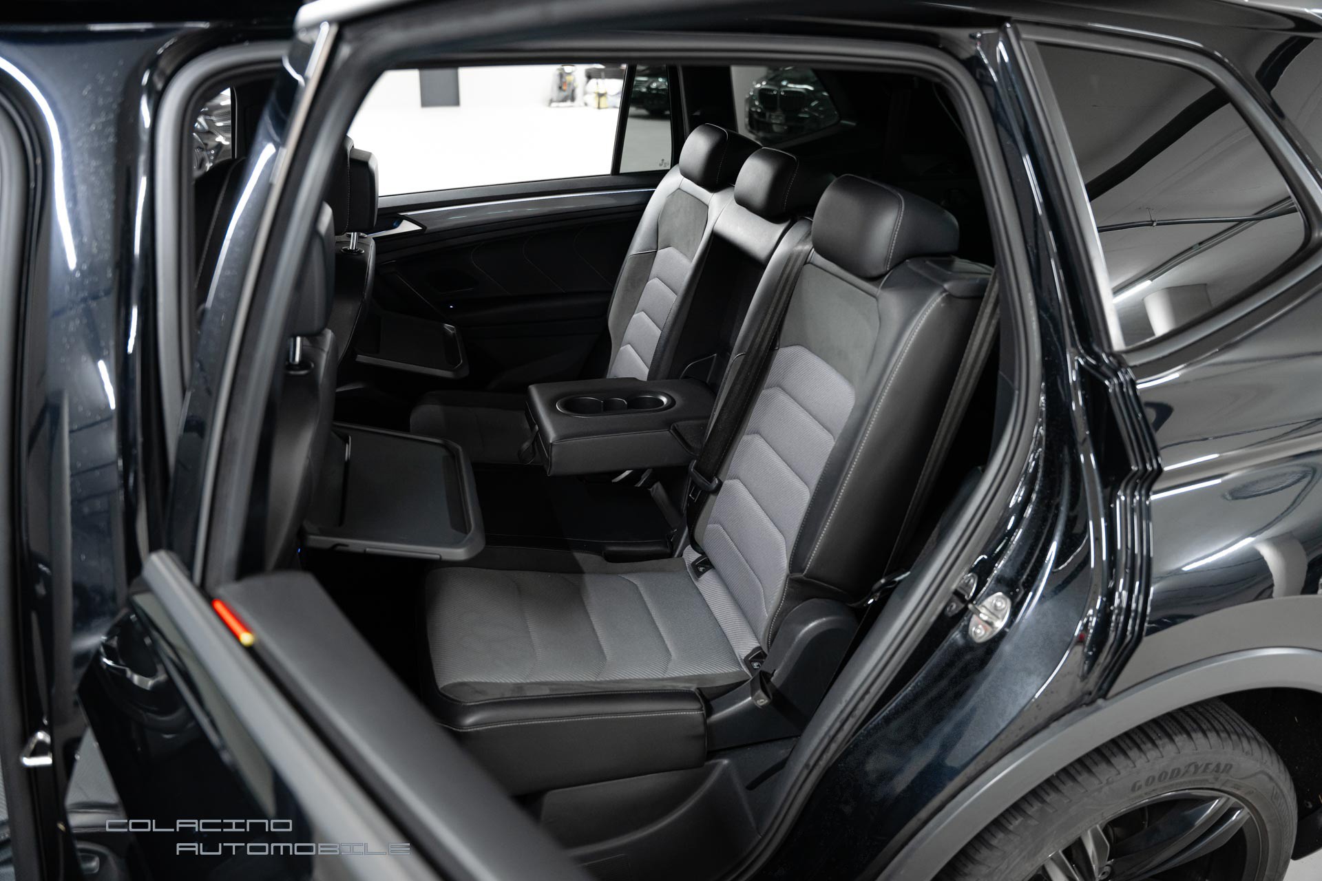 VW Tiguan Allspace 2.0 TDI SCR R-Line 4Motion DSG-image-15