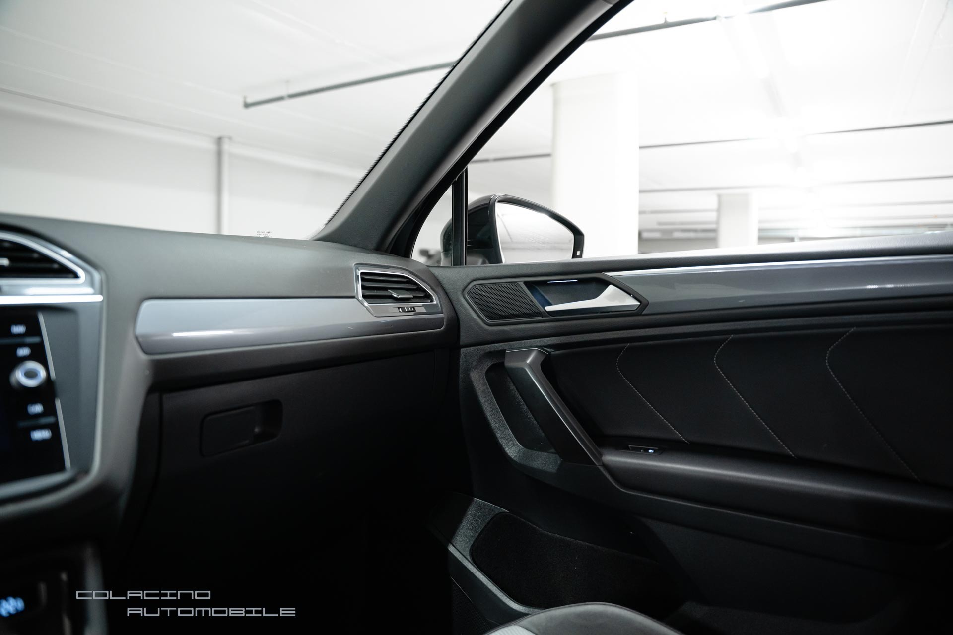 VW Tiguan Allspace 2.0 TDI SCR R-Line 4Motion DSG-image-30