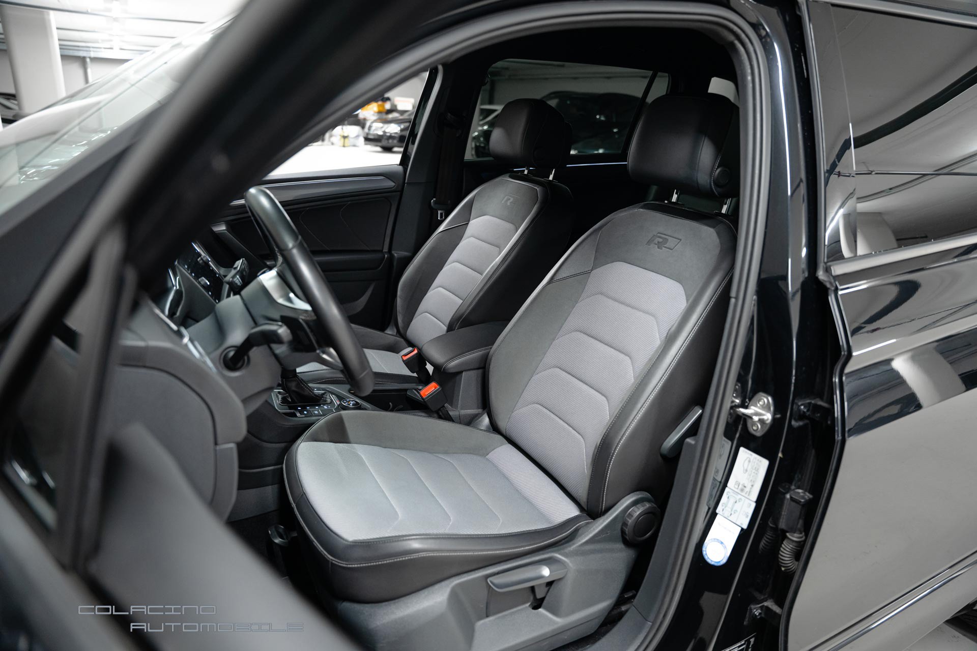 VW Tiguan Allspace 2.0 TDI SCR R-Line 4Motion DSG-image-14
