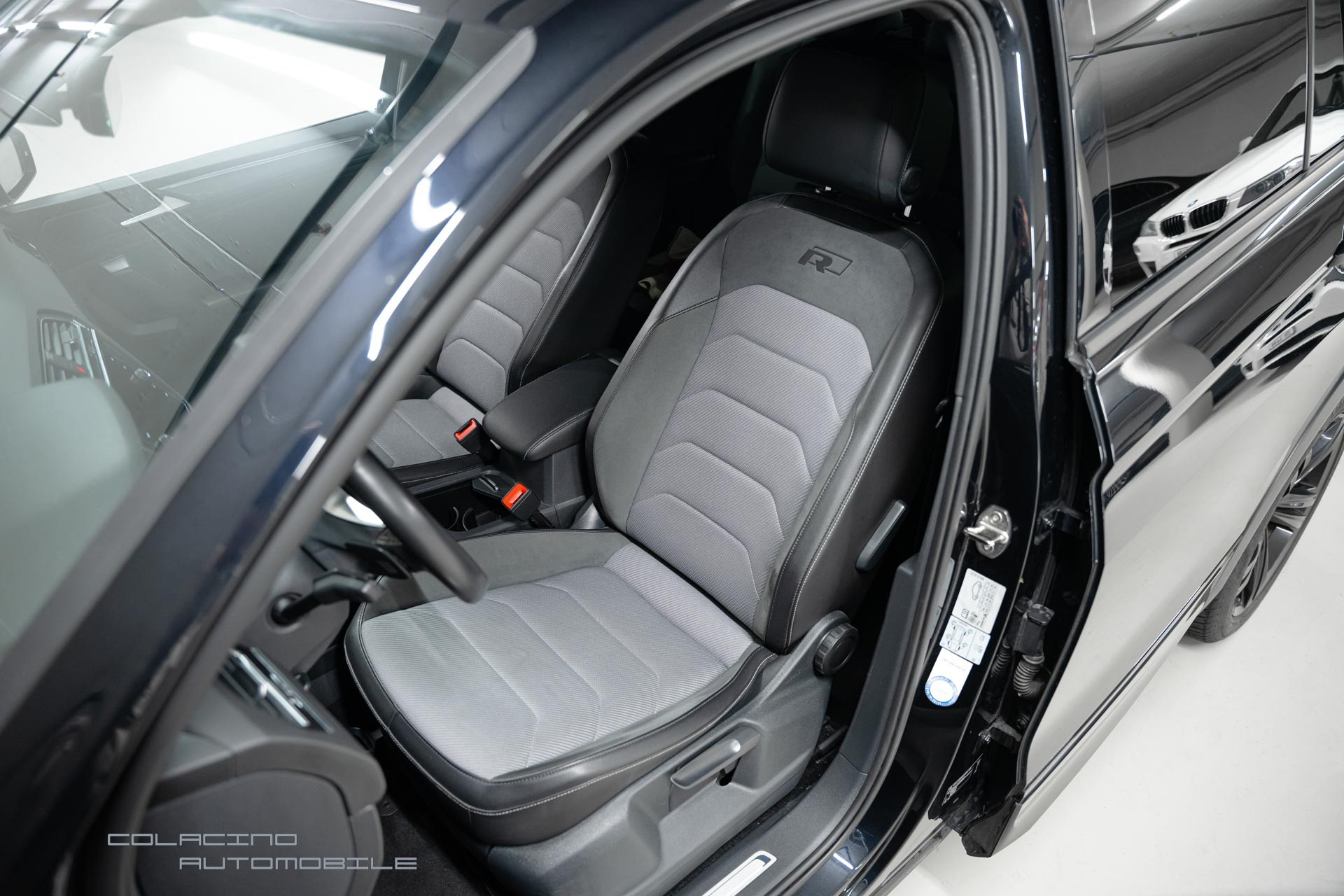 VW Tiguan Allspace 2.0 TDI SCR R-Line 4Motion DSG-image-13
