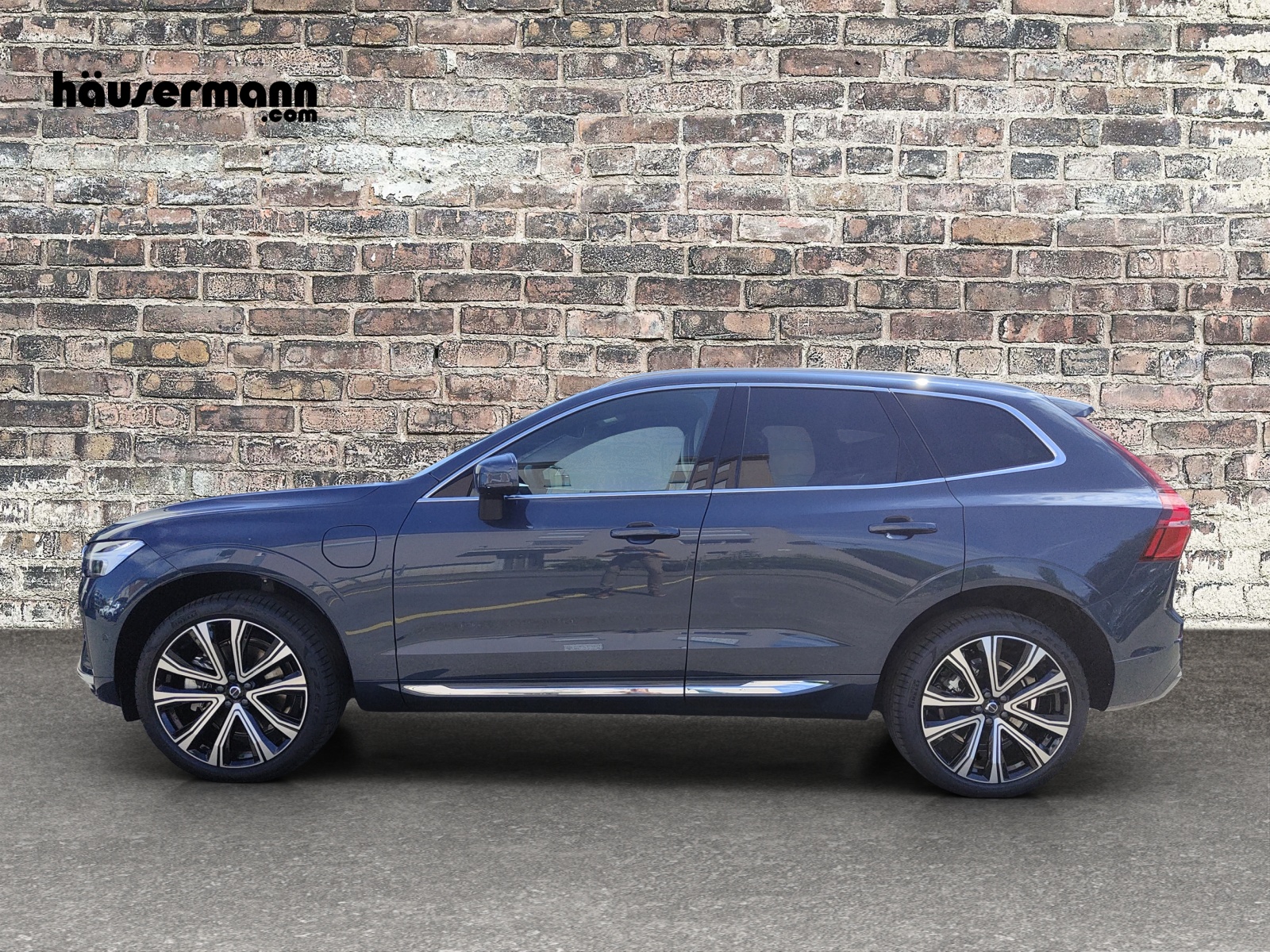 VOLVO XC60 2.0 T6 TE Ultra Bright eAWD-image-1