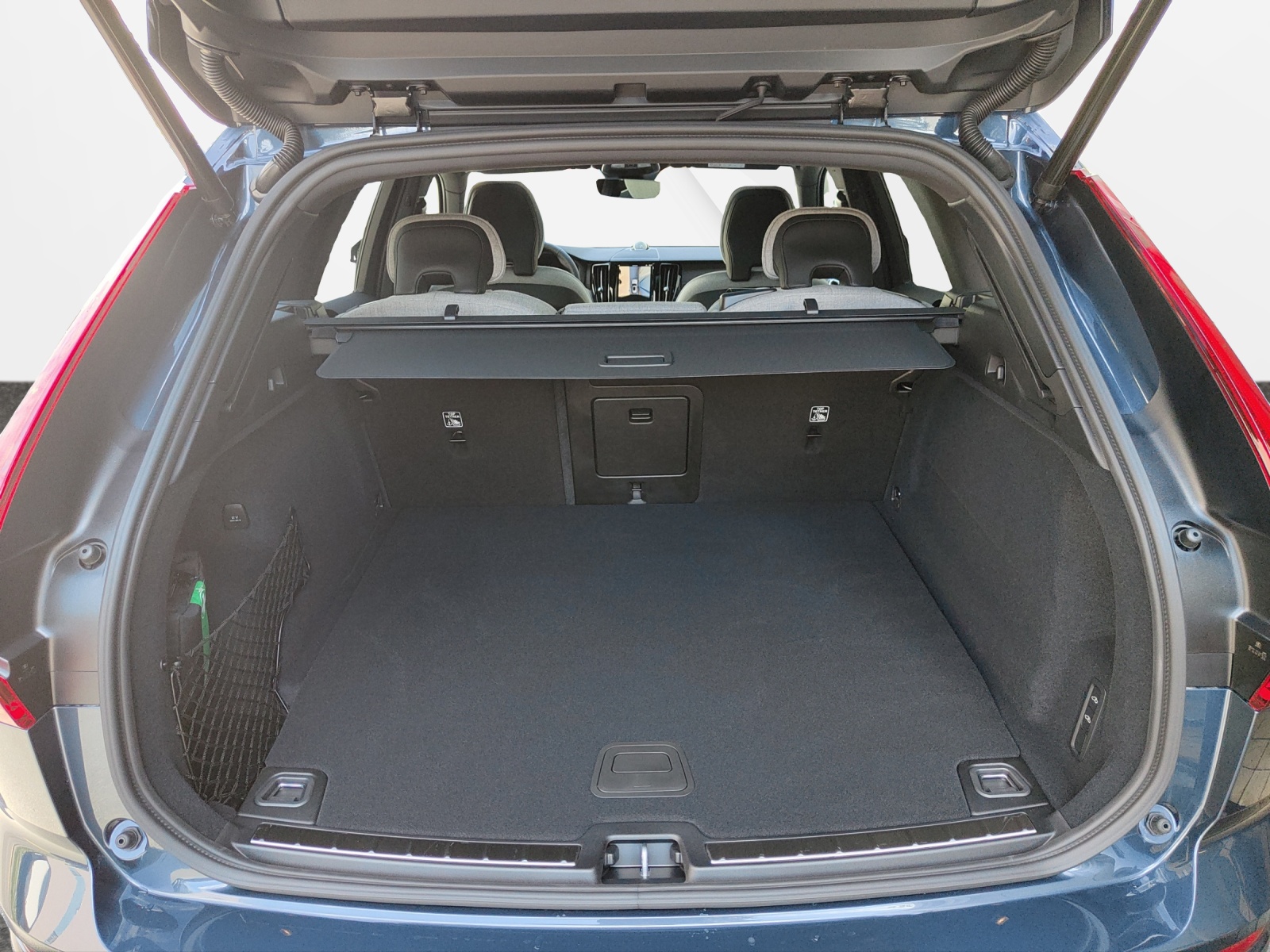 VOLVO XC60 2.0 T6 TE Ultra Bright eAWD-image-14