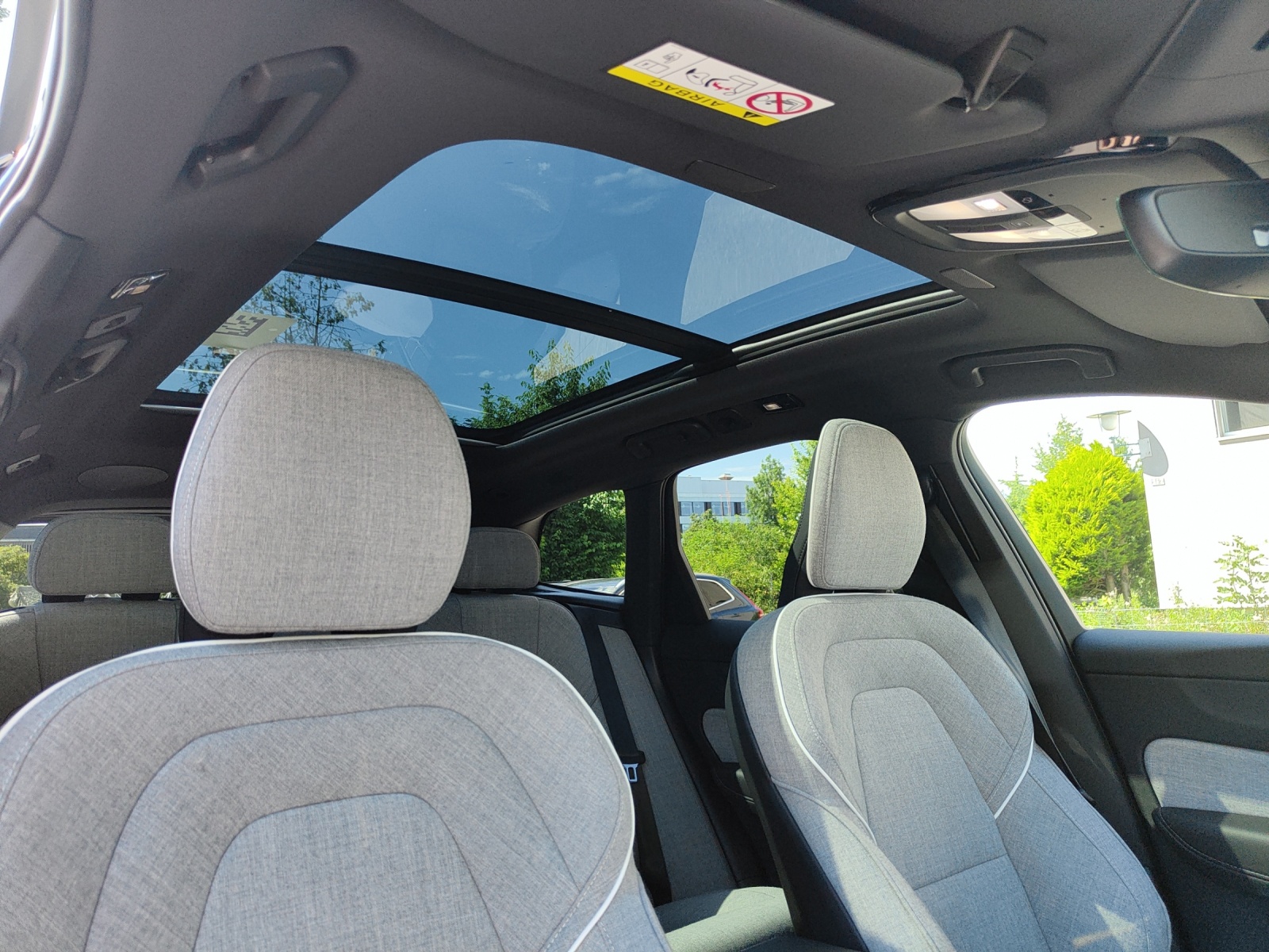 VOLVO XC60 2.0 T6 TE Ultra Bright eAWD-image-9