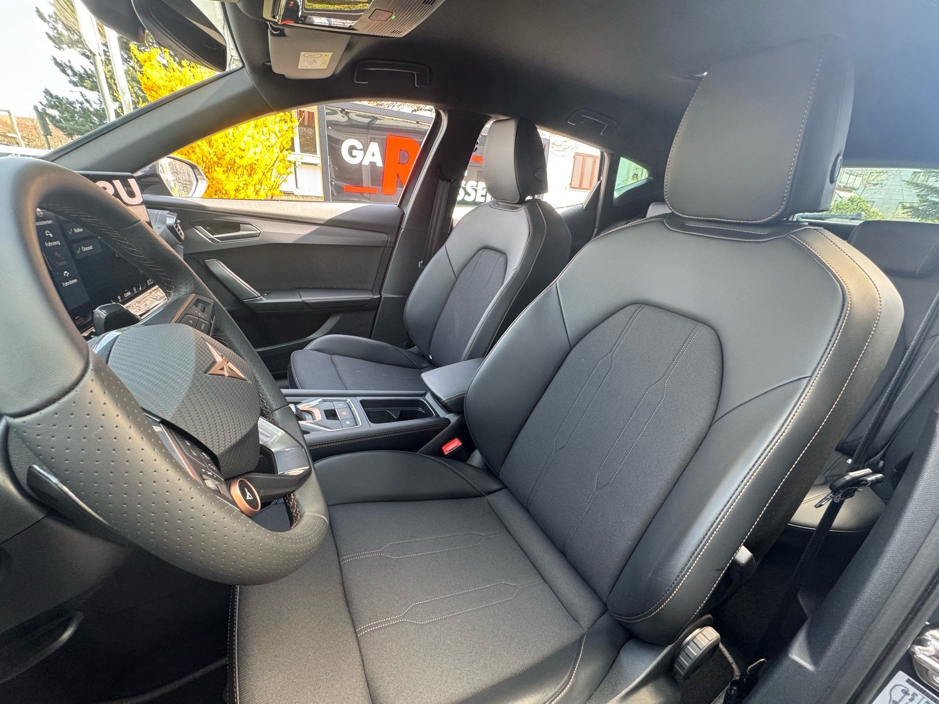 CUPRA Formentor 1.5 TSI e-Hybrid 204 PS *** 360° KAMERA & 60 MONATE WERKSGARANTIE ***-image-7