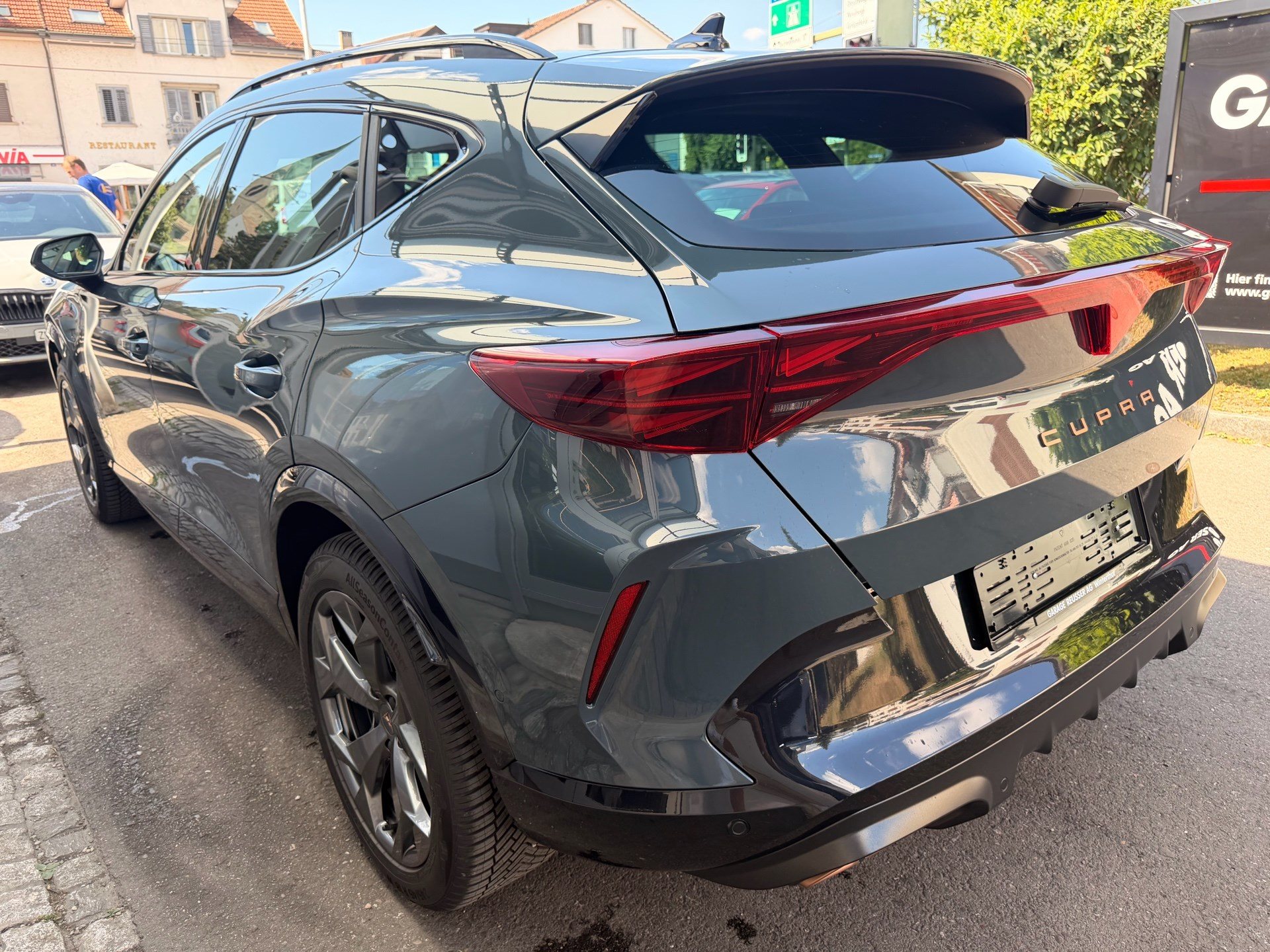 CUPRA Formentor 1.5 TSI e-Hybrid 204 PS *** 360° KAMERA & 60 MONATE WERKSGARANTIE ***-image-5