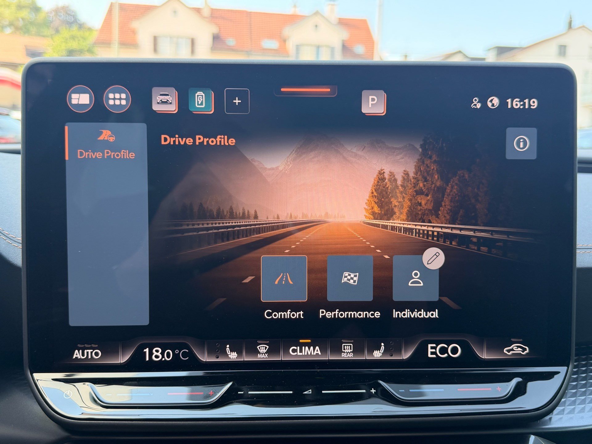 CUPRA Formentor 1.5 TSI e-Hybrid 204 PS *** 360° KAMERA & 60 MONATE WERKSGARANTIE ***-image-13