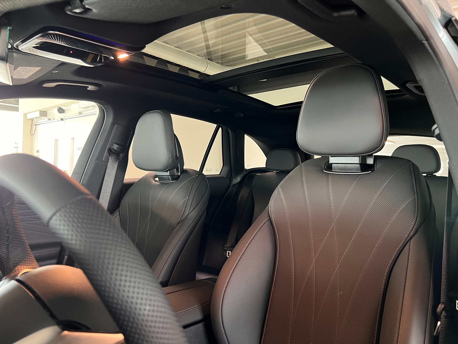 MERCEDES-BENZ GLC 400 e 4Matic EQ Star 9G-Tronic-image-11
