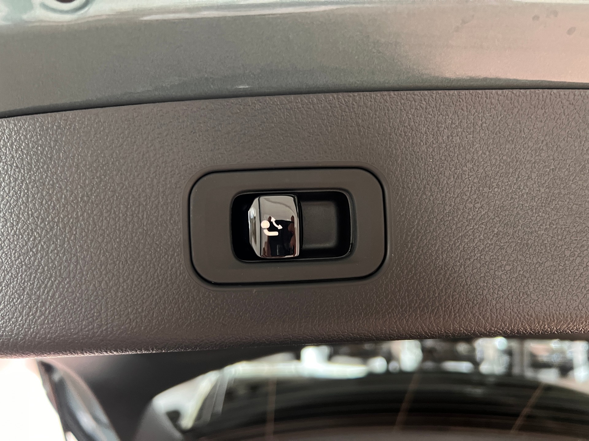 MERCEDES-BENZ GLC 400 e 4Matic EQ Star 9G-Tronic-image-7
