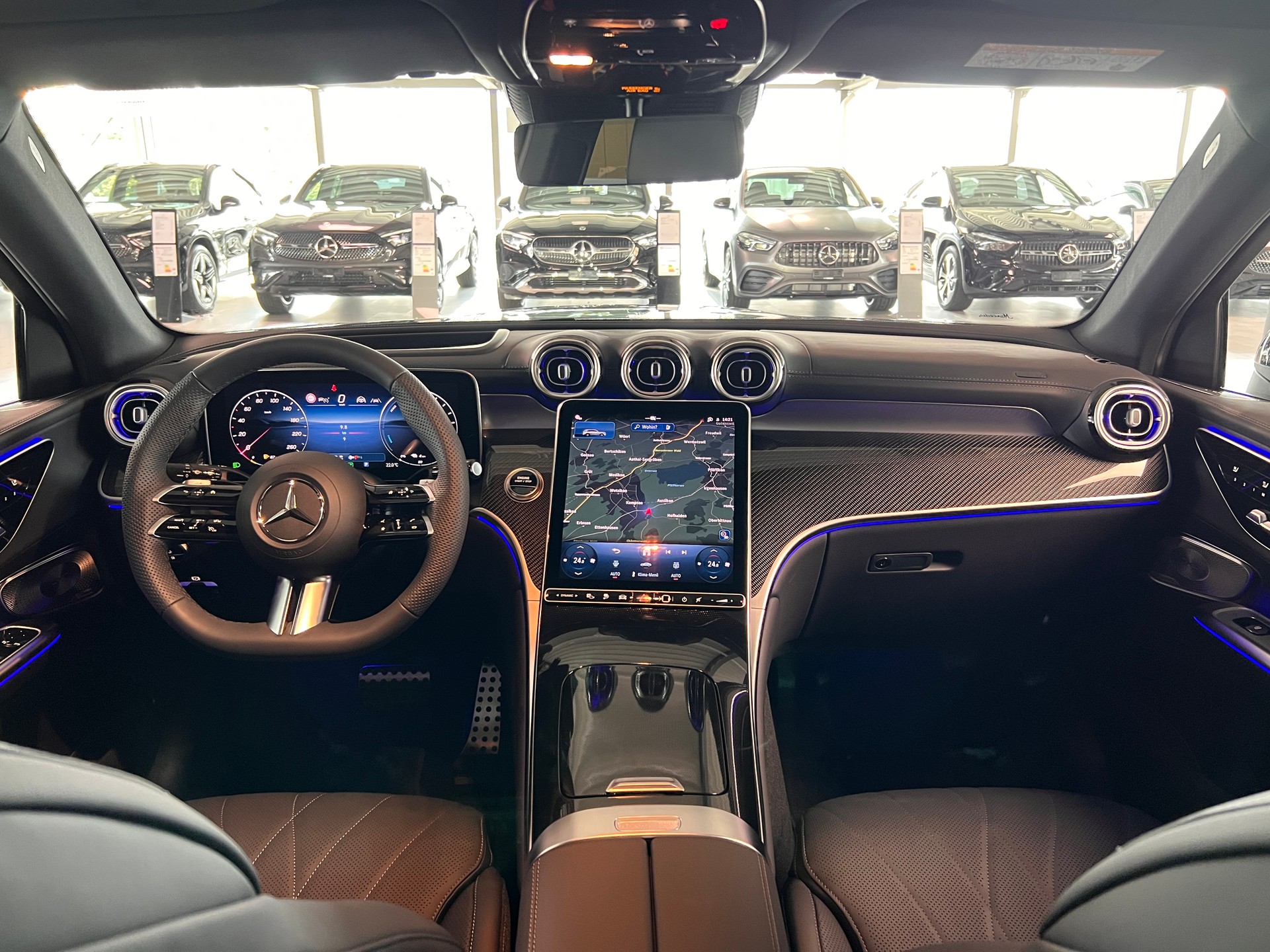 MERCEDES-BENZ GLC 400 e 4Matic EQ Star 9G-Tronic-image-10