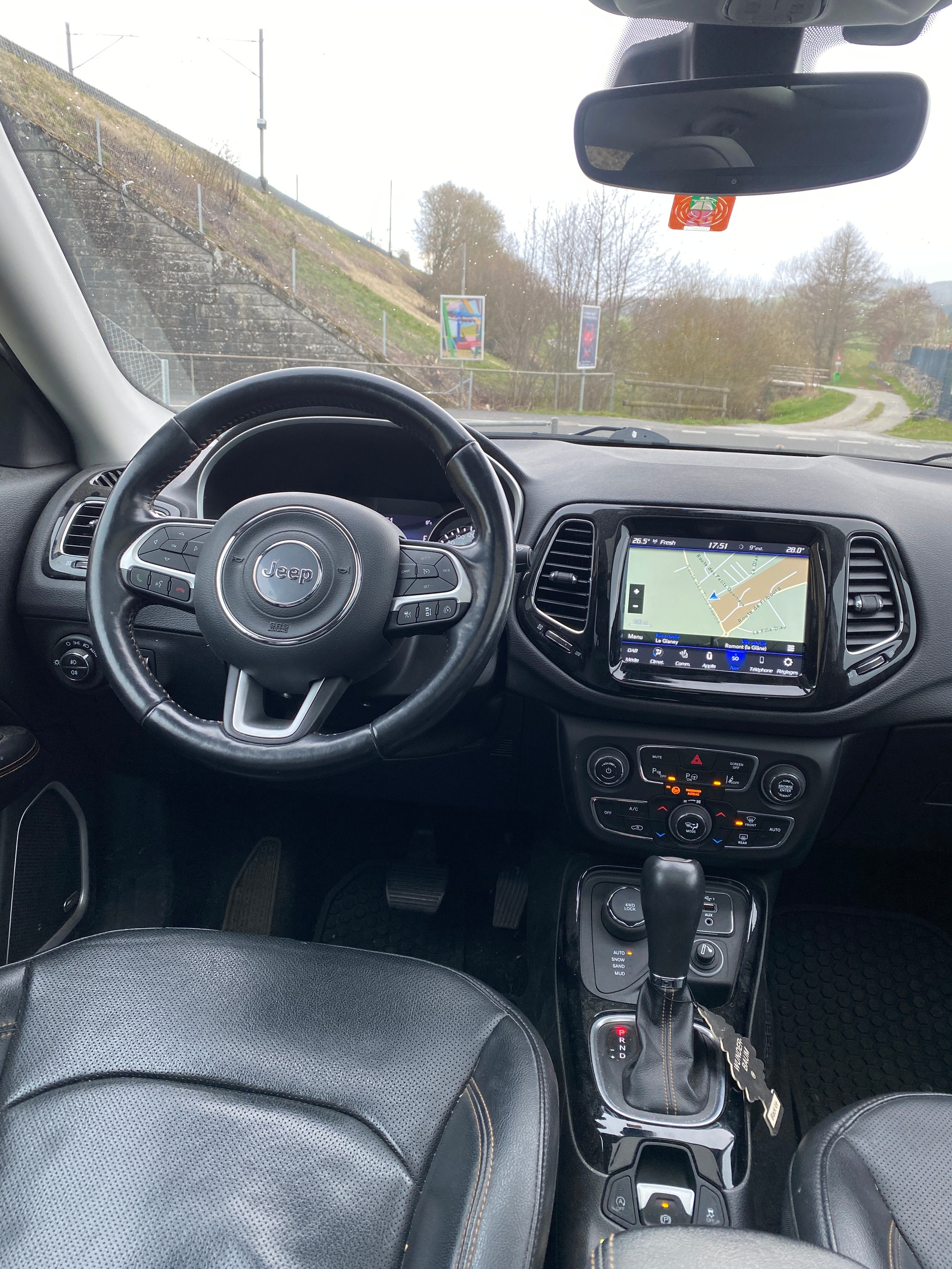 JEEP Compass 1.4 Turbo Limited AWD 9ATX-image-5