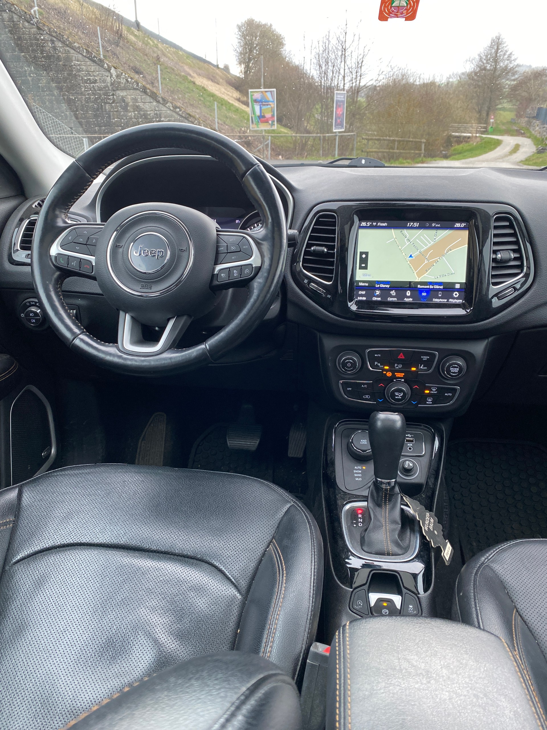 JEEP Compass 1.4 Turbo Limited AWD 9ATX-image-9