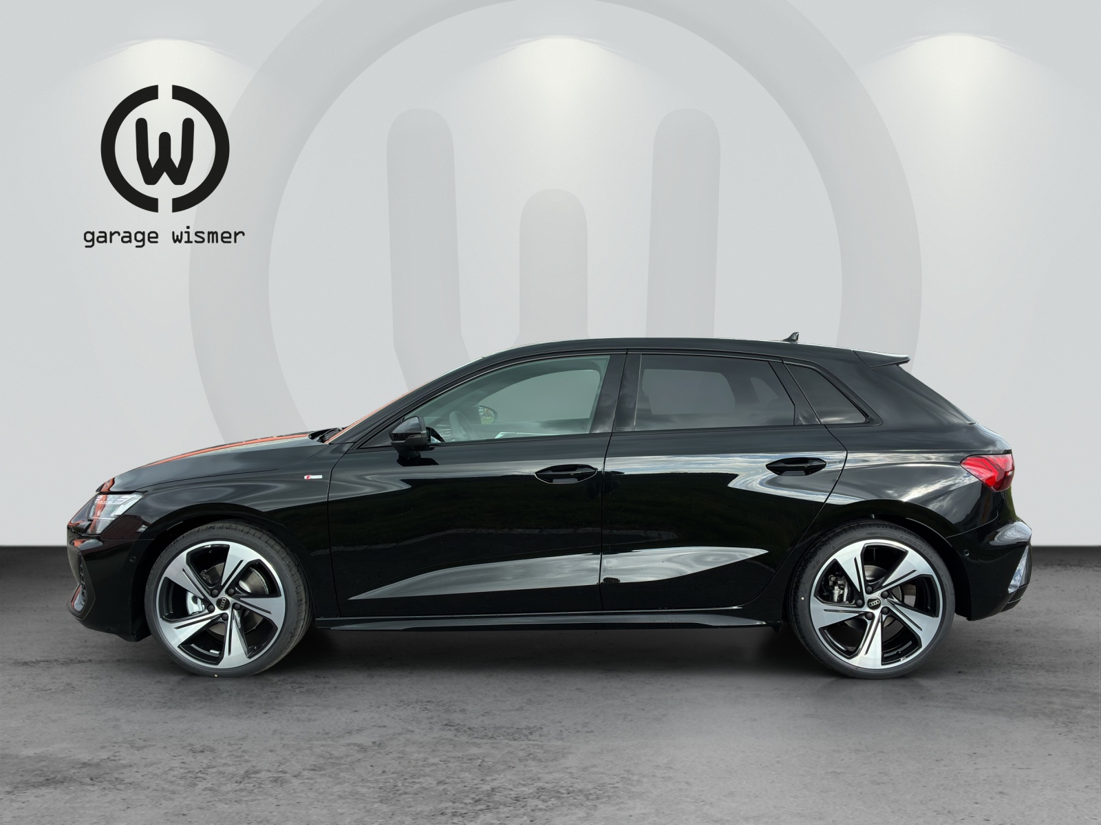 AUDI A3 Sportback TFSI 150 kW quattro S line S tronic-image-1