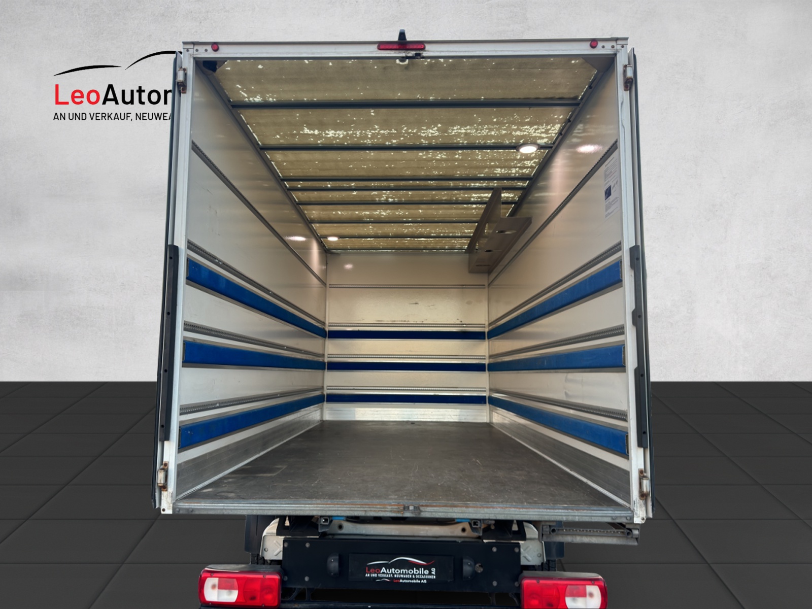VW Crafter 35 2.0 BiTDI L4-image-12