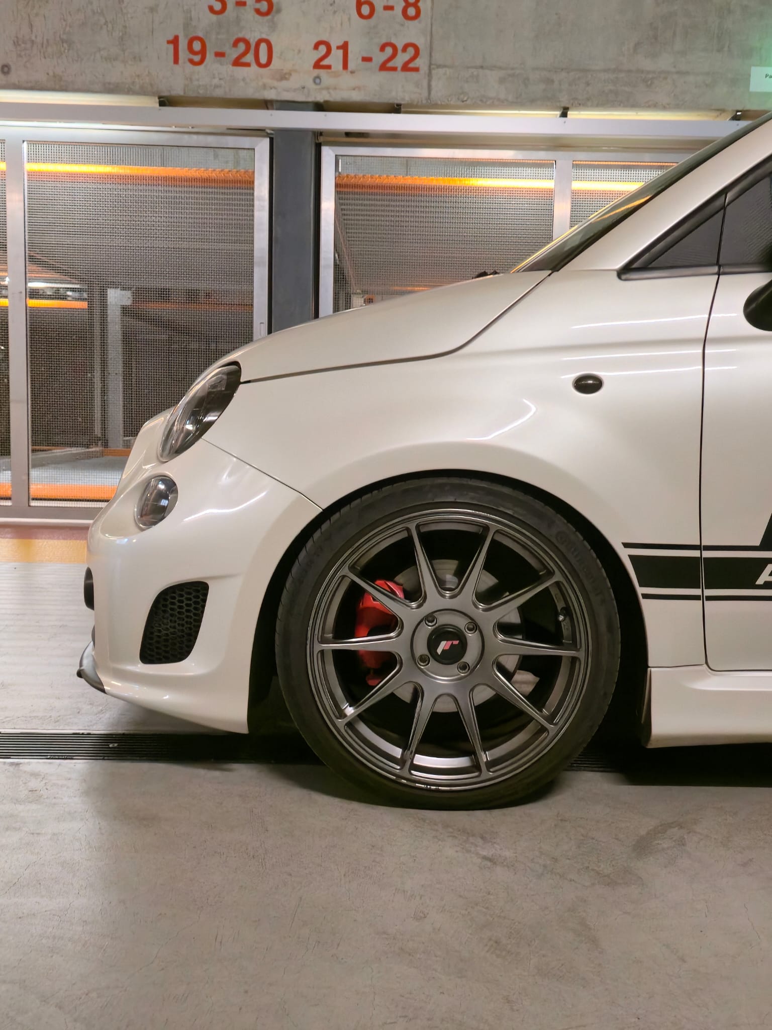 FIAT 500 1.4 16V Turbo Abarth-image-4