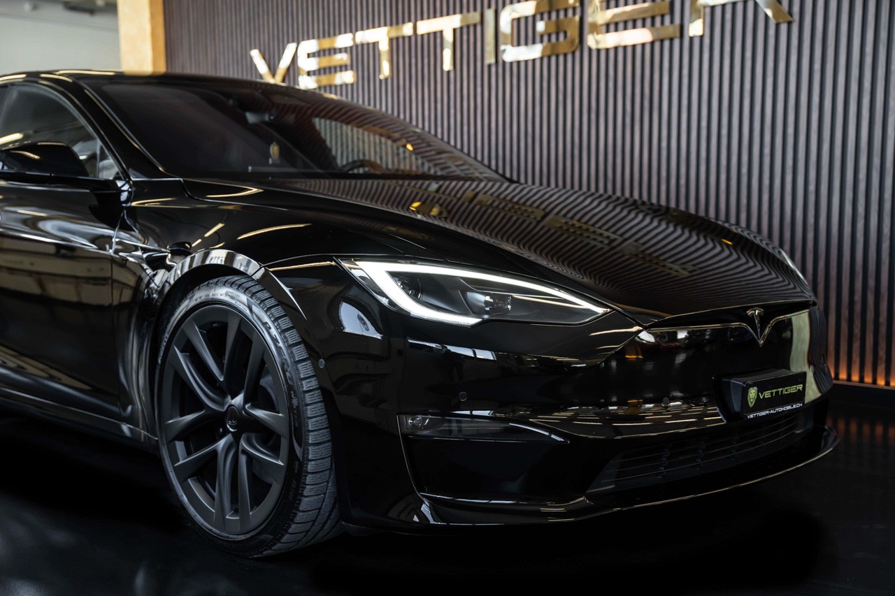 TESLA Model S 100 kWh Plaid-image-10