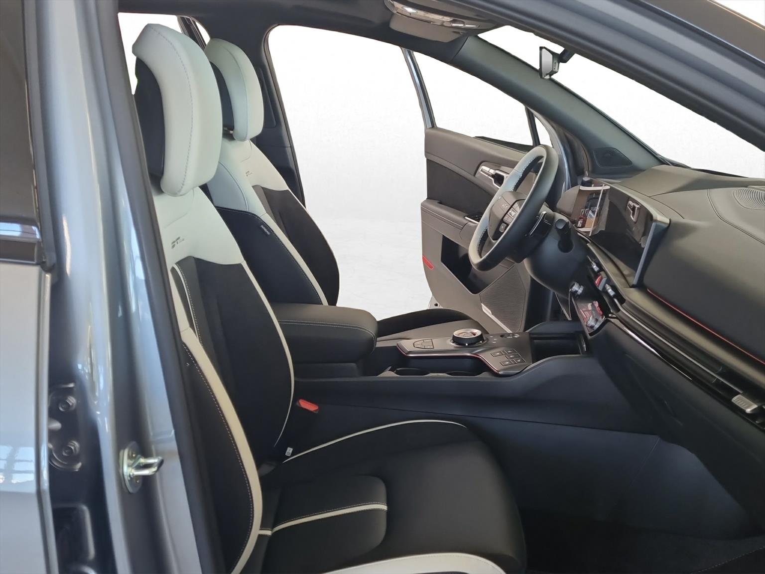 KIA Sportage 1.6T-GDi HEV GT-Line Plus 4x4 Pano Premiu-image-12