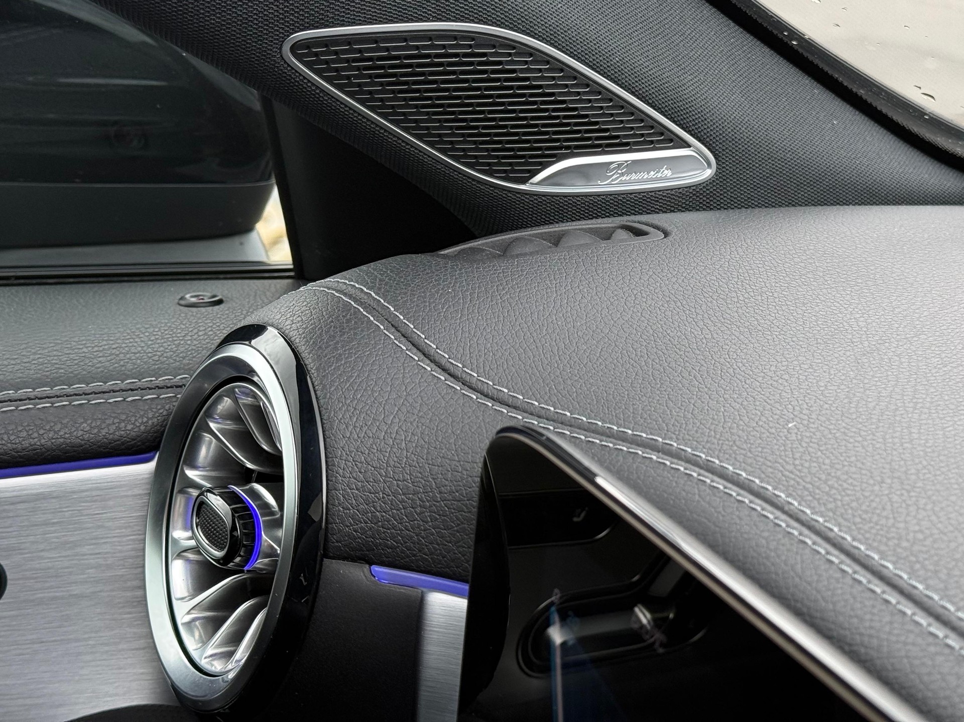MERCEDES-BENZ A 45 S AMG 4matic+ Performance Sitze-image-24
