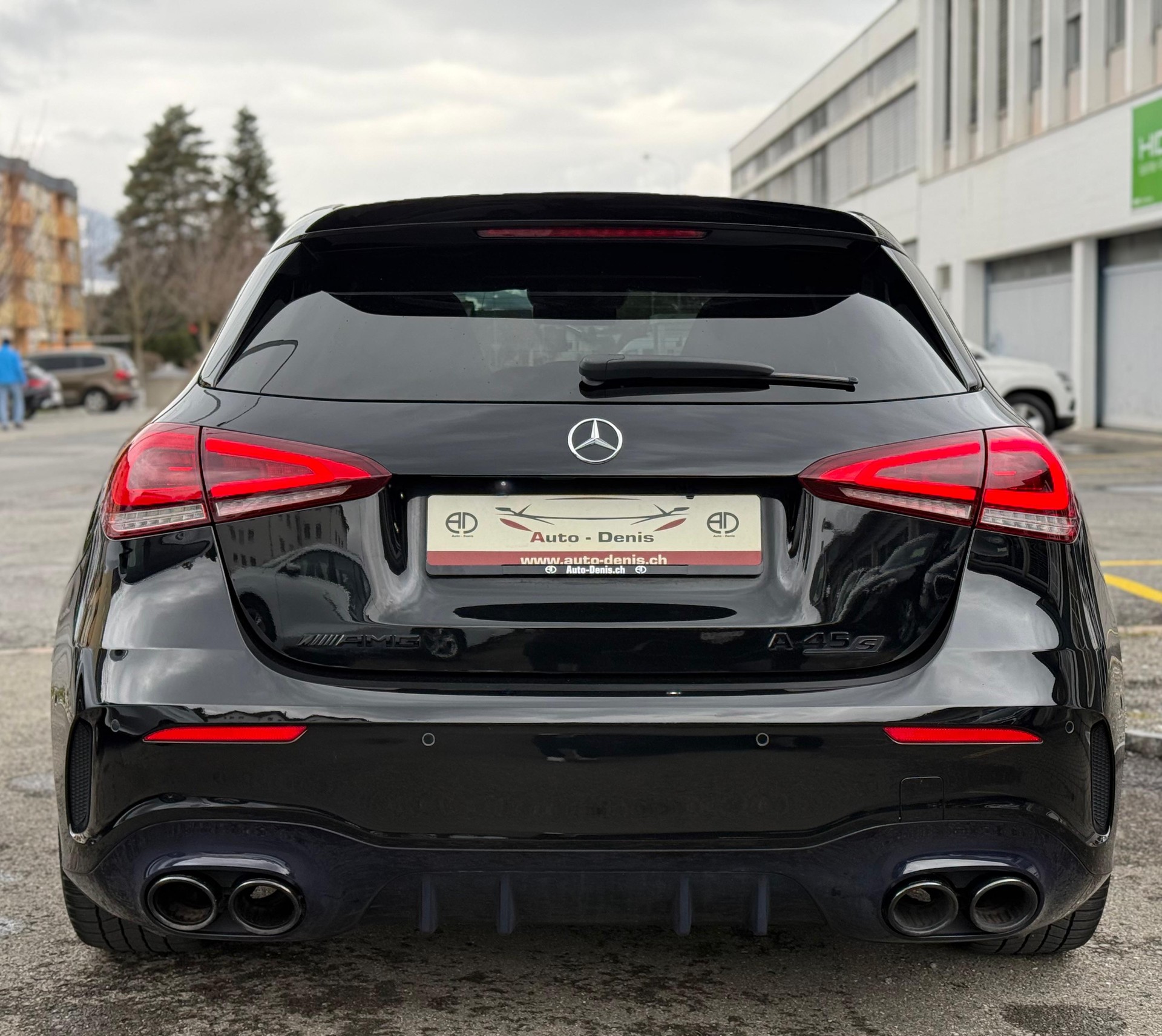 MERCEDES-BENZ A 45 S AMG 4matic+ Performance Sitze-image-4