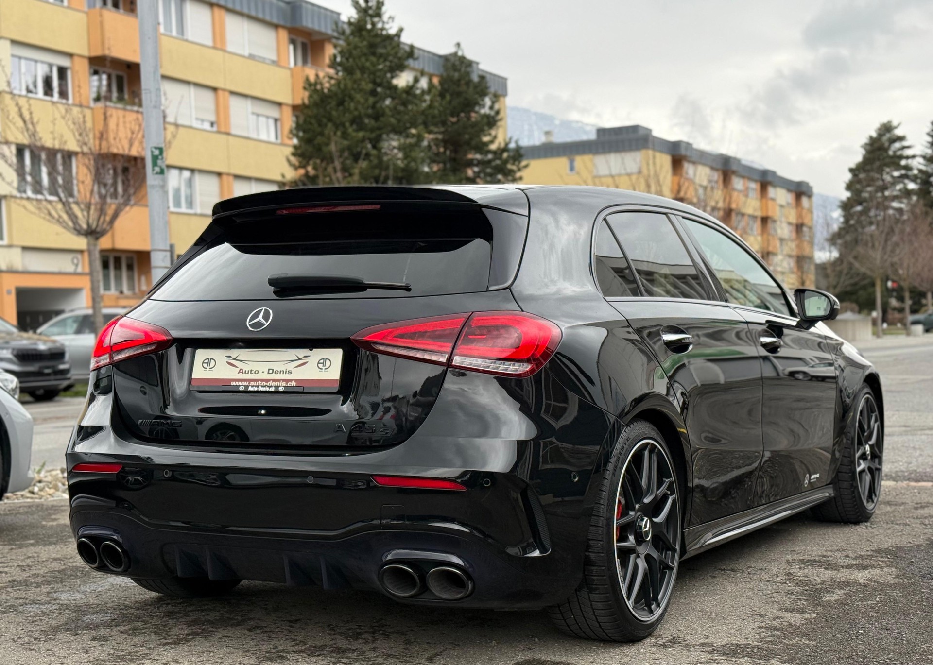 MERCEDES-BENZ A 45 S AMG 4matic+ Performance Sitze-showroom-element-3