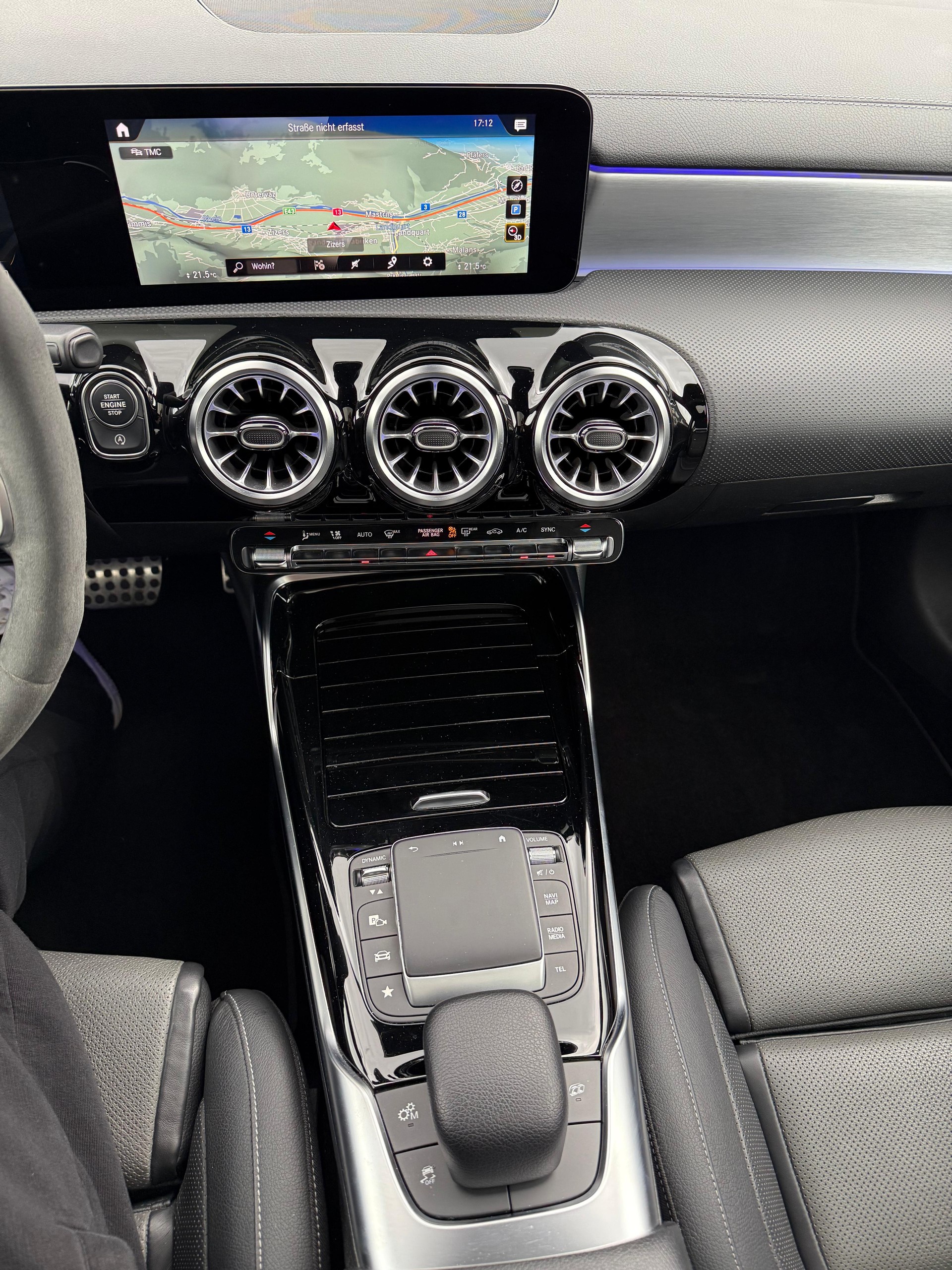 MERCEDES-BENZ A 45 S AMG 4matic+ Performance Sitze-image-19