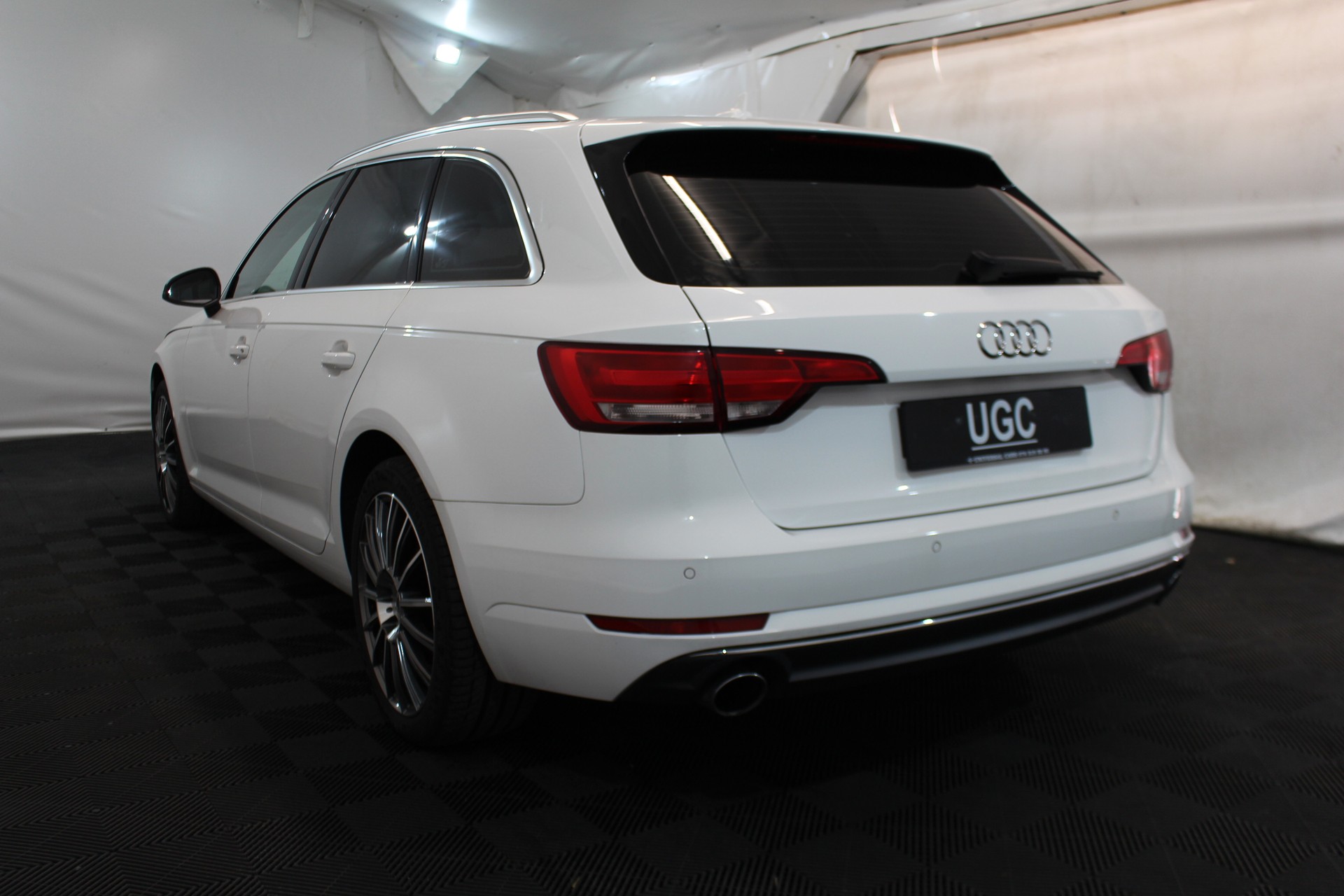AUDI A4 Avant 2.0 TFSI 190 ultra Sport S-Tronic-image-3