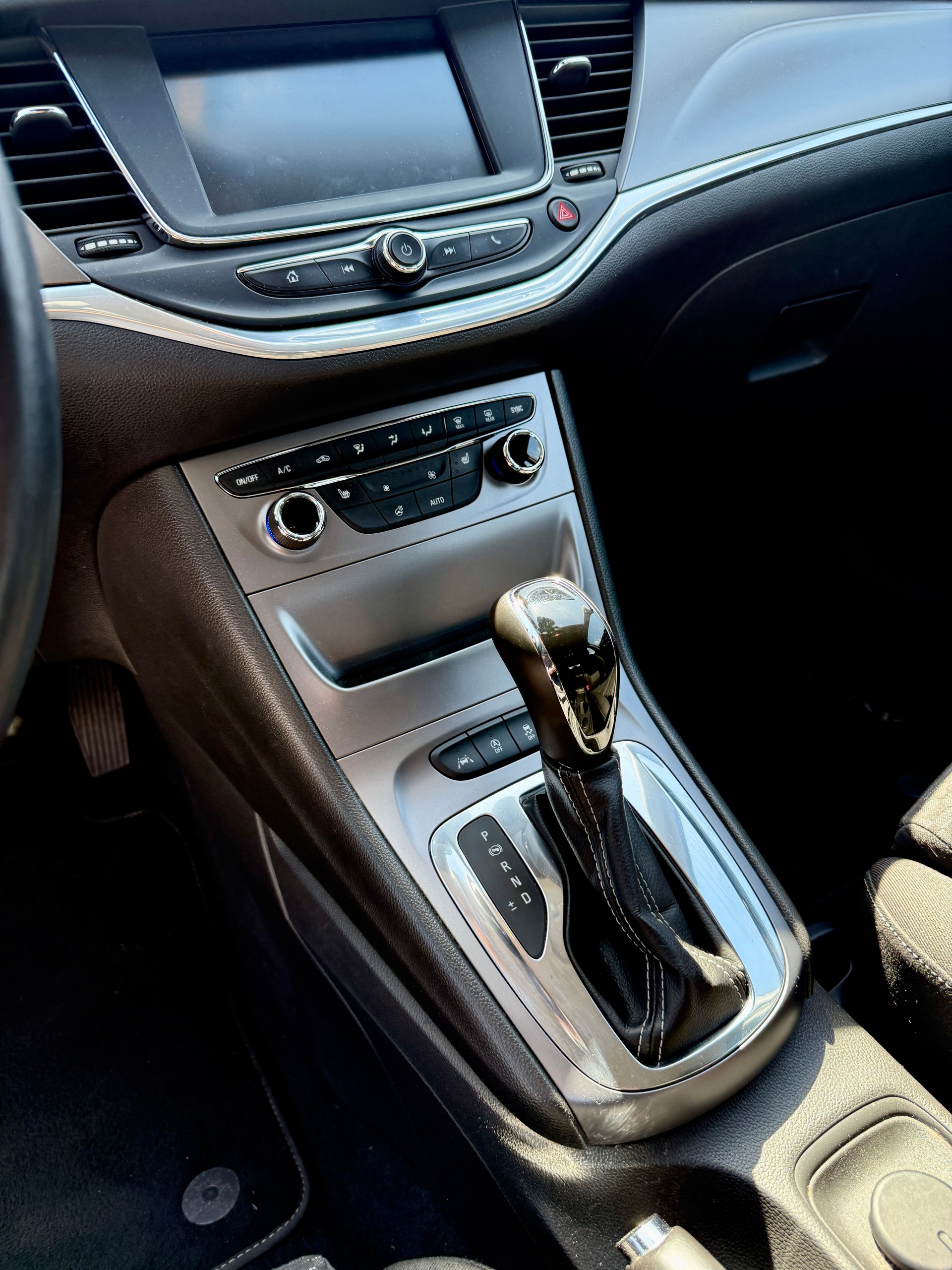 OPEL Astra Sports Tourer 1.4i Turbo Enjoy Automatic-image-4
