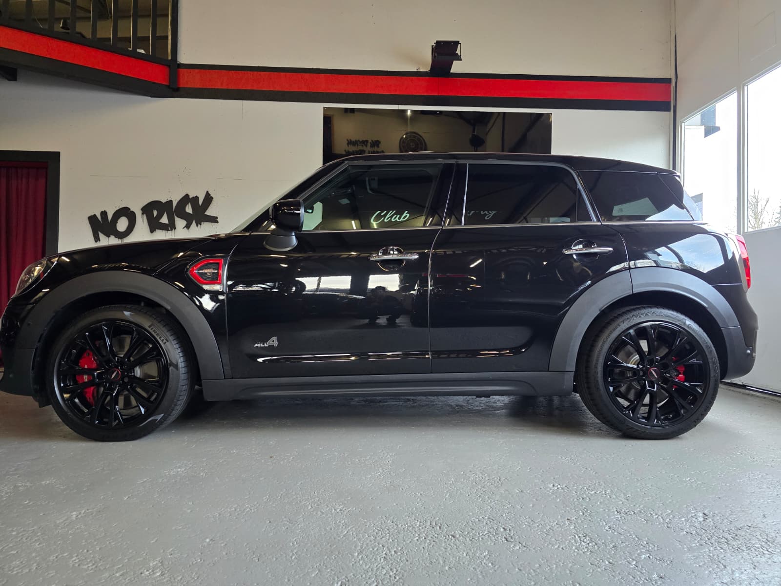 MINI Countryman John Cooper Works ALL4 Steptronic-image-6