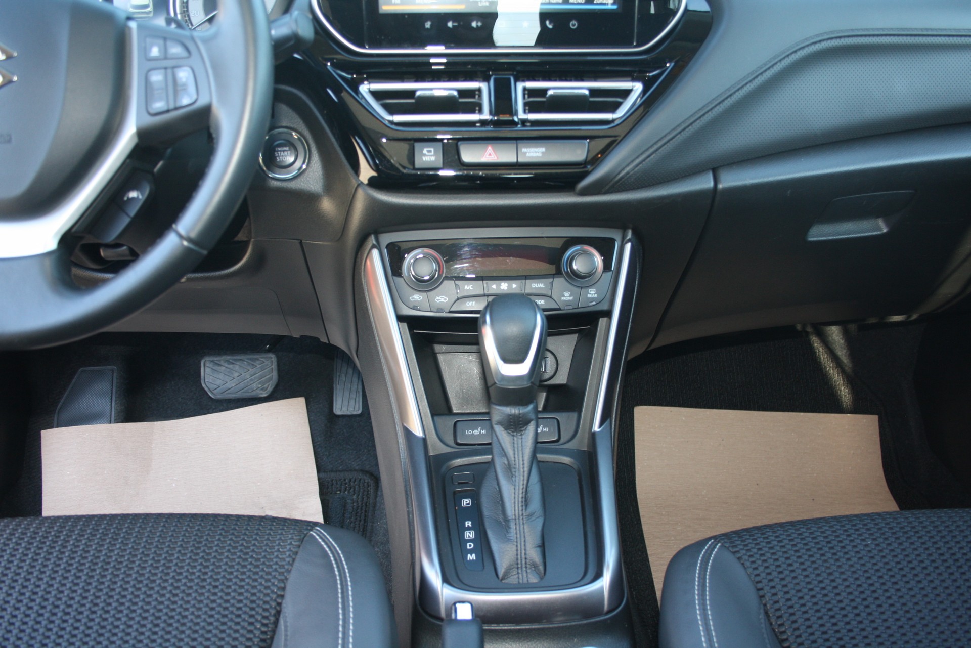 SUZUKI S-Cross 1.5 Compact Top Hybrid-image-9