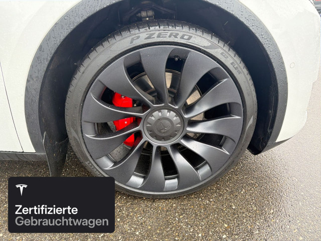 TESLA Model Y Performance-image-10