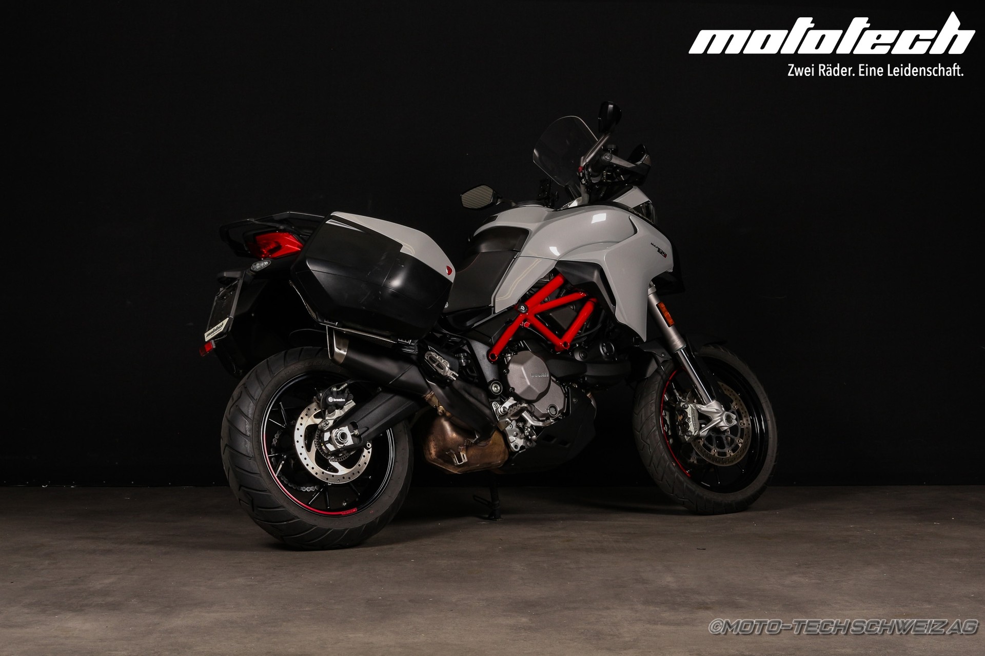DUCATI Multistrada 950 S-showroom-element-1