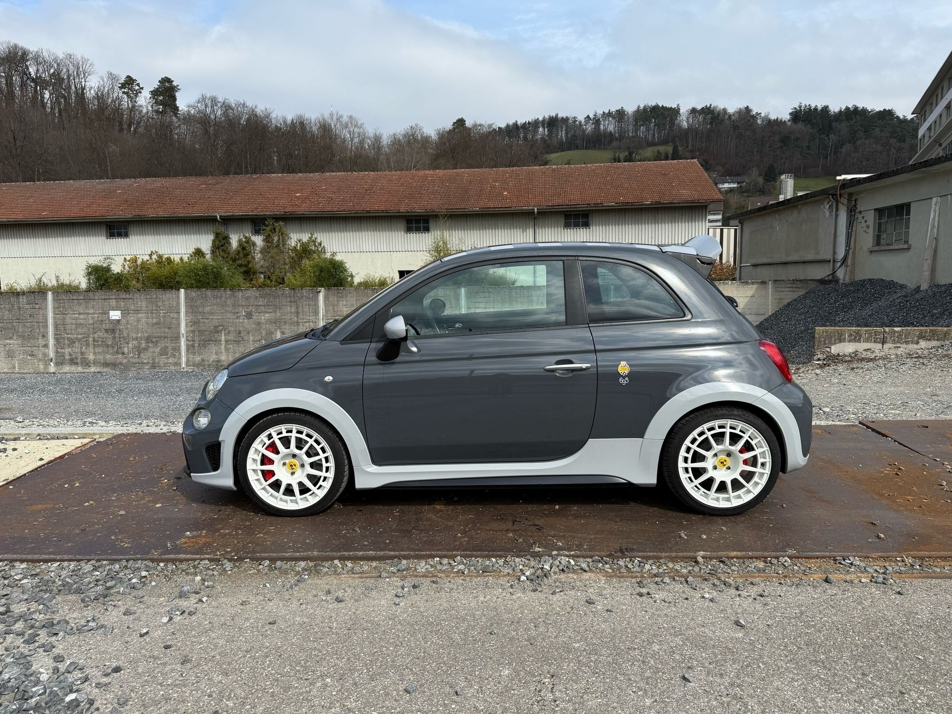 FIAT 695C 1.4 16V Turbo Abarth Rivale