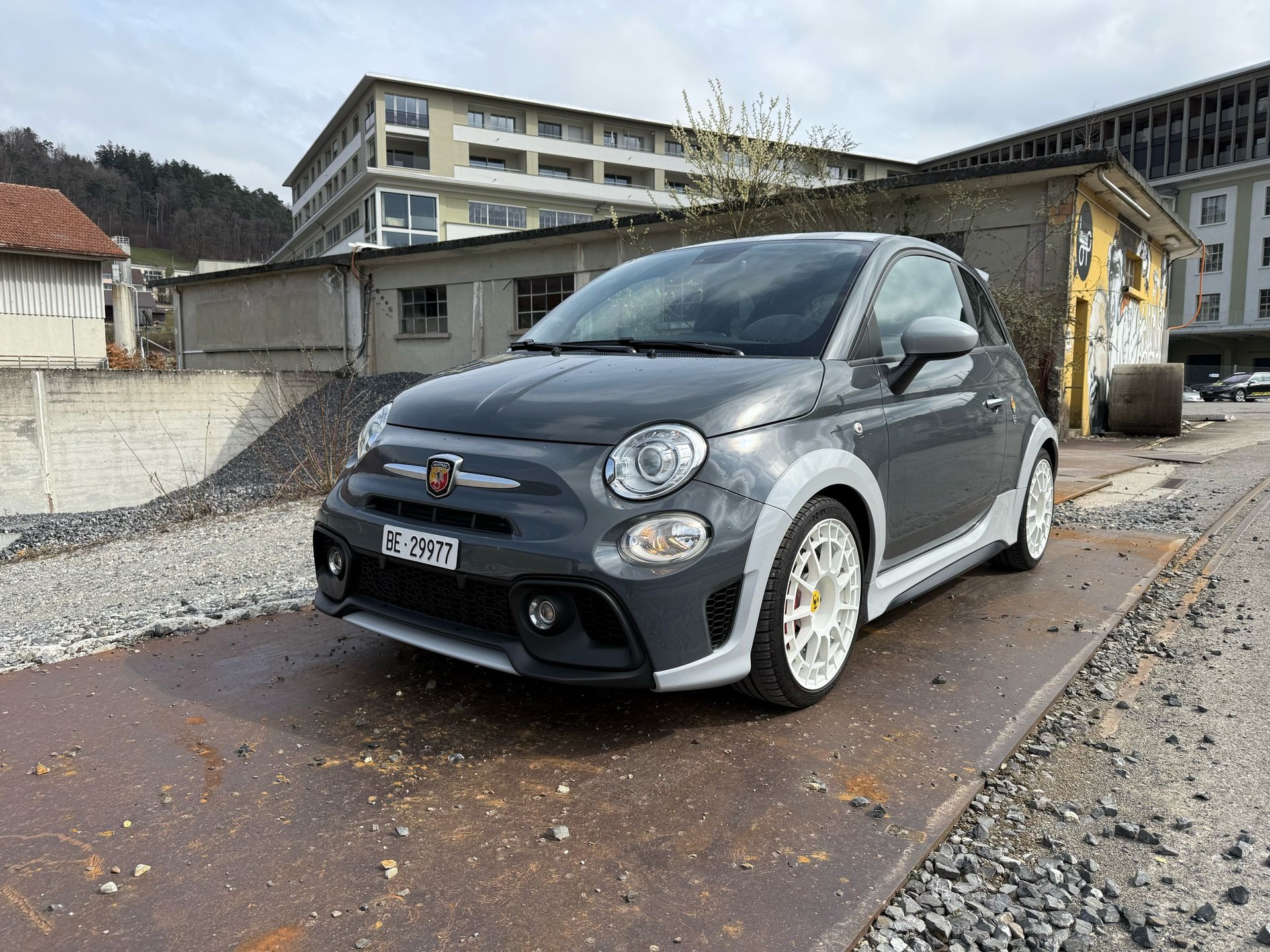 FIAT 695C 1.4 16V Turbo Abarth Rivale-image-3