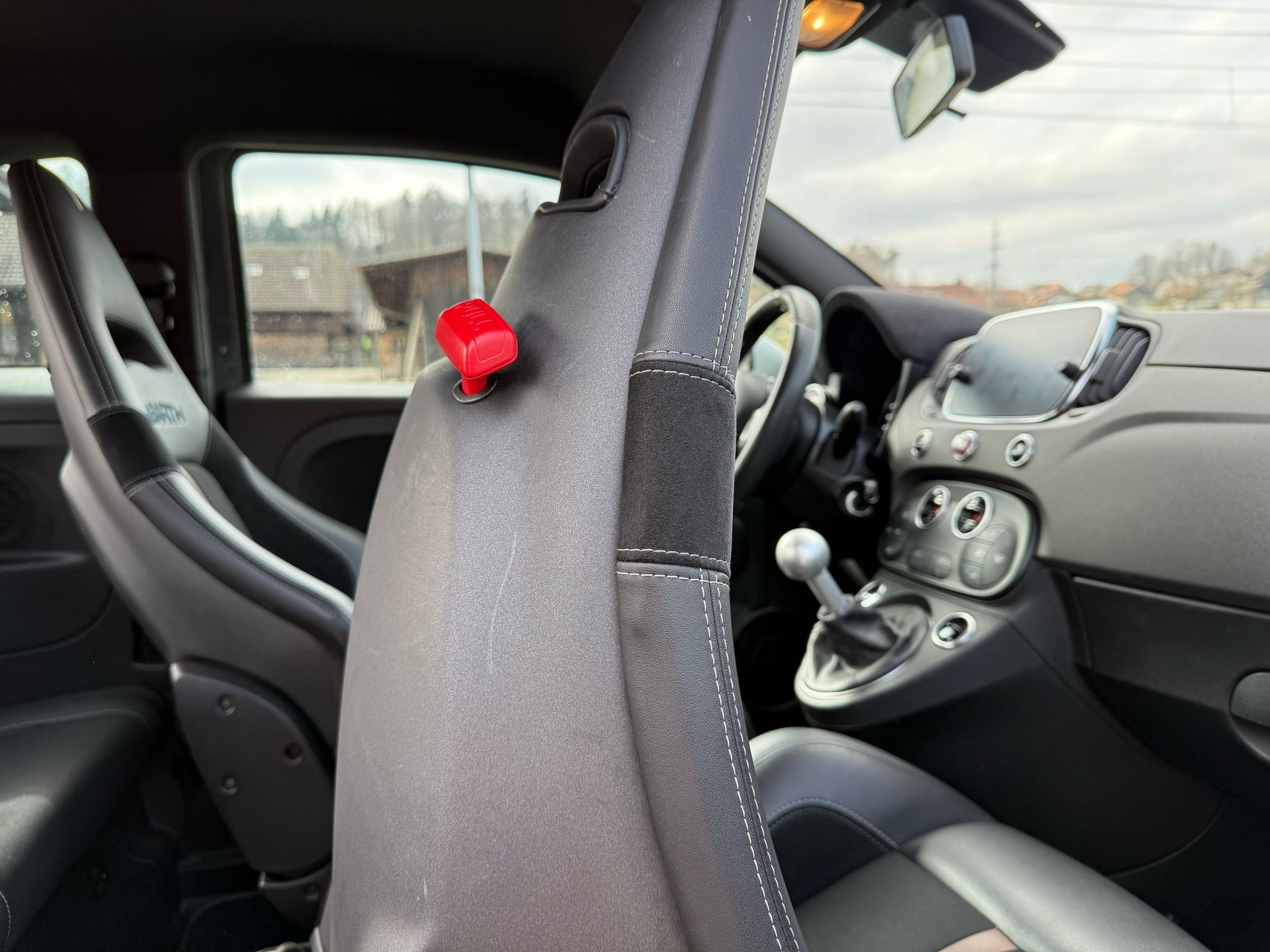 FIAT 695C 1.4 16V Turbo Abarth Rivale-image-14