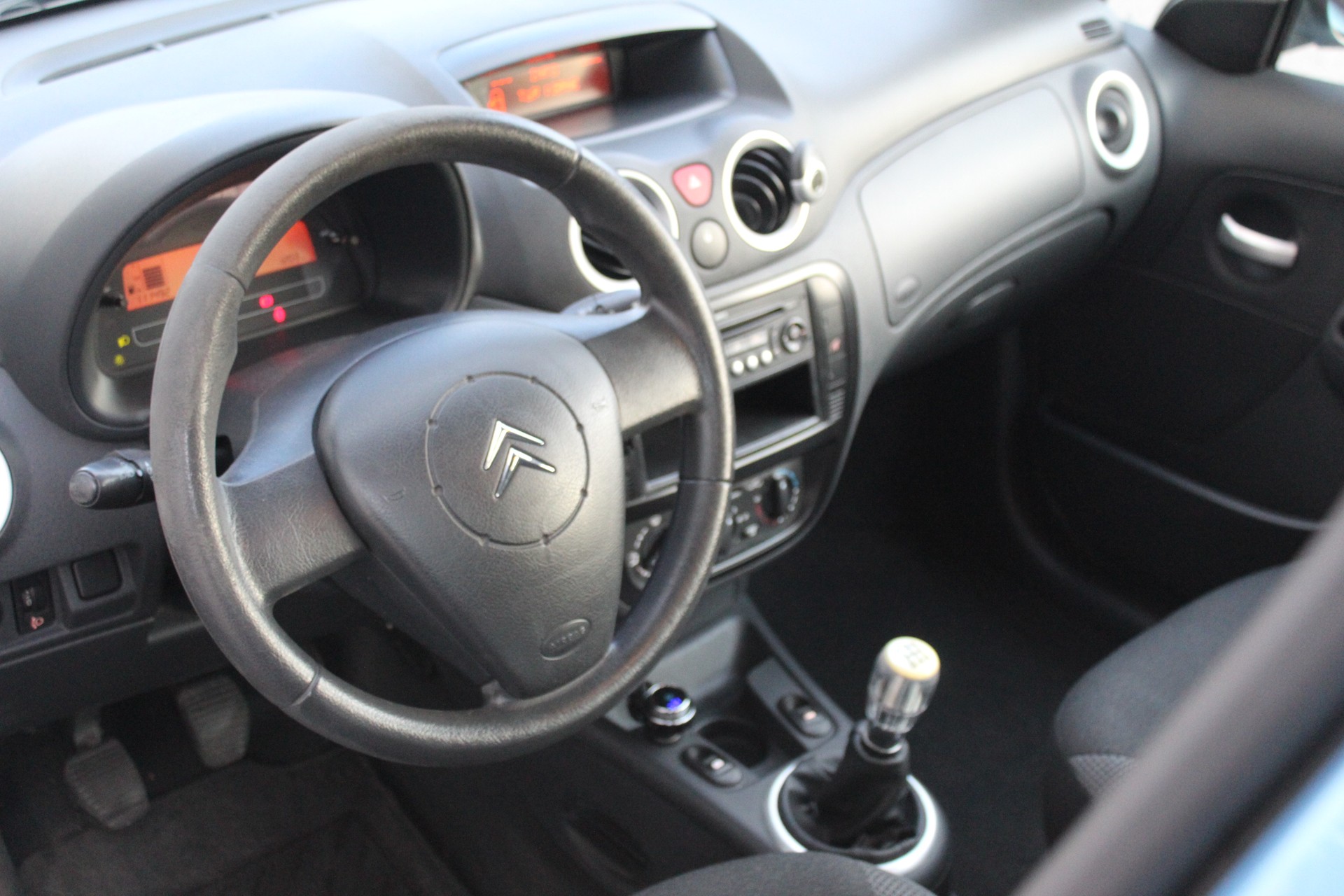 CITROEN C3 1.1i Furio-image-10