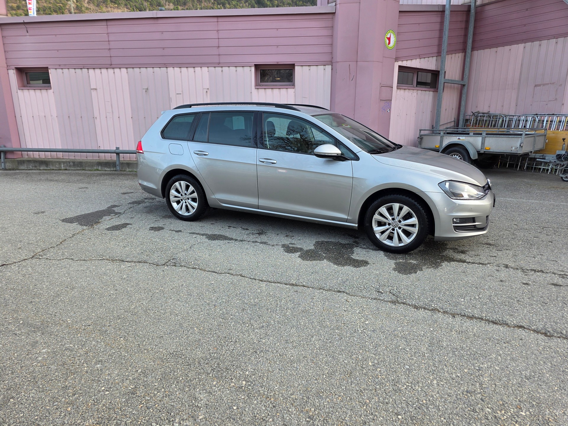 VW Golf Variant 1.6 TDI Start 4M 4Motion-image-3