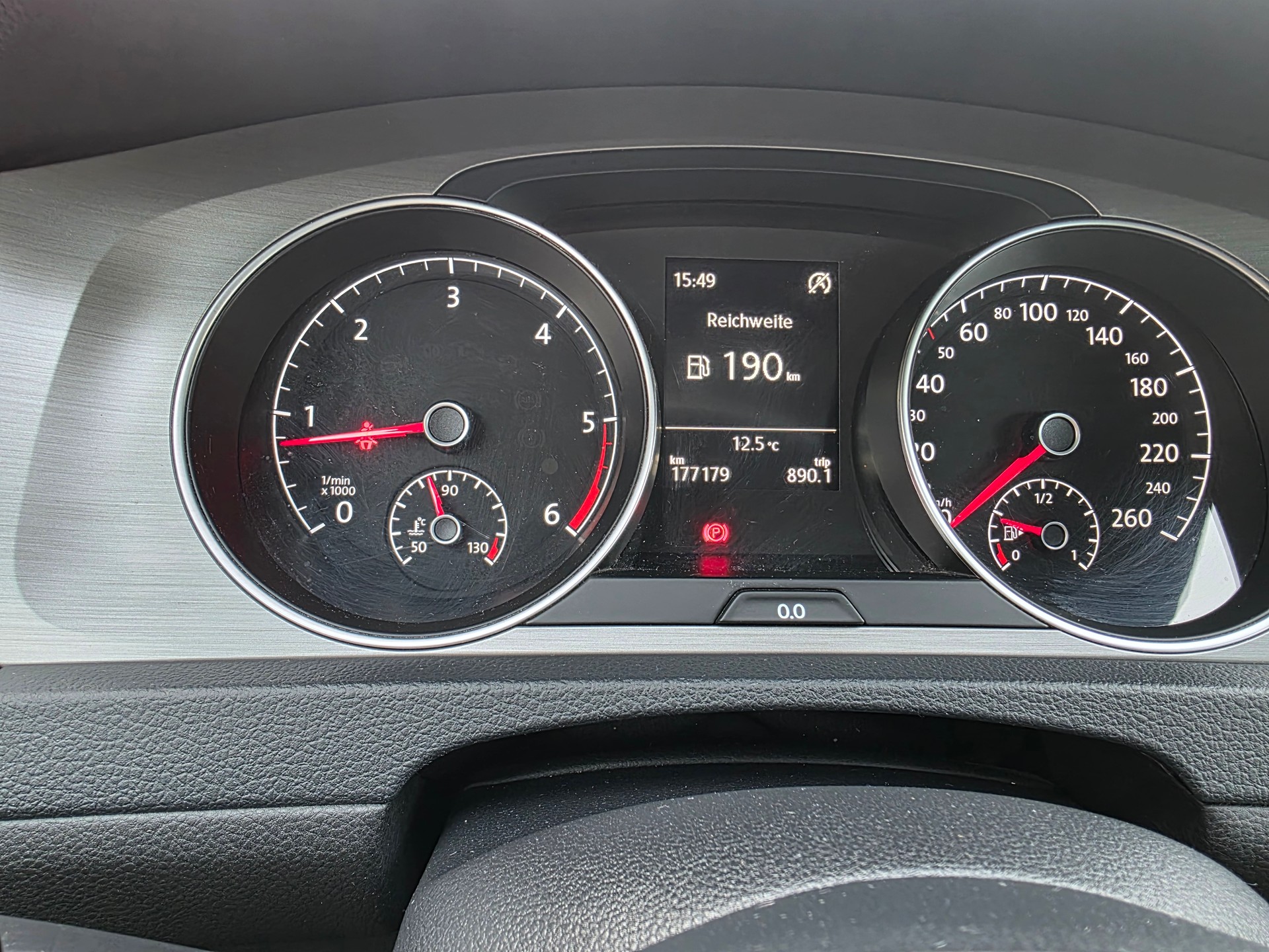 VW Golf Variant 1.6 TDI Start 4M 4Motion-image-12
