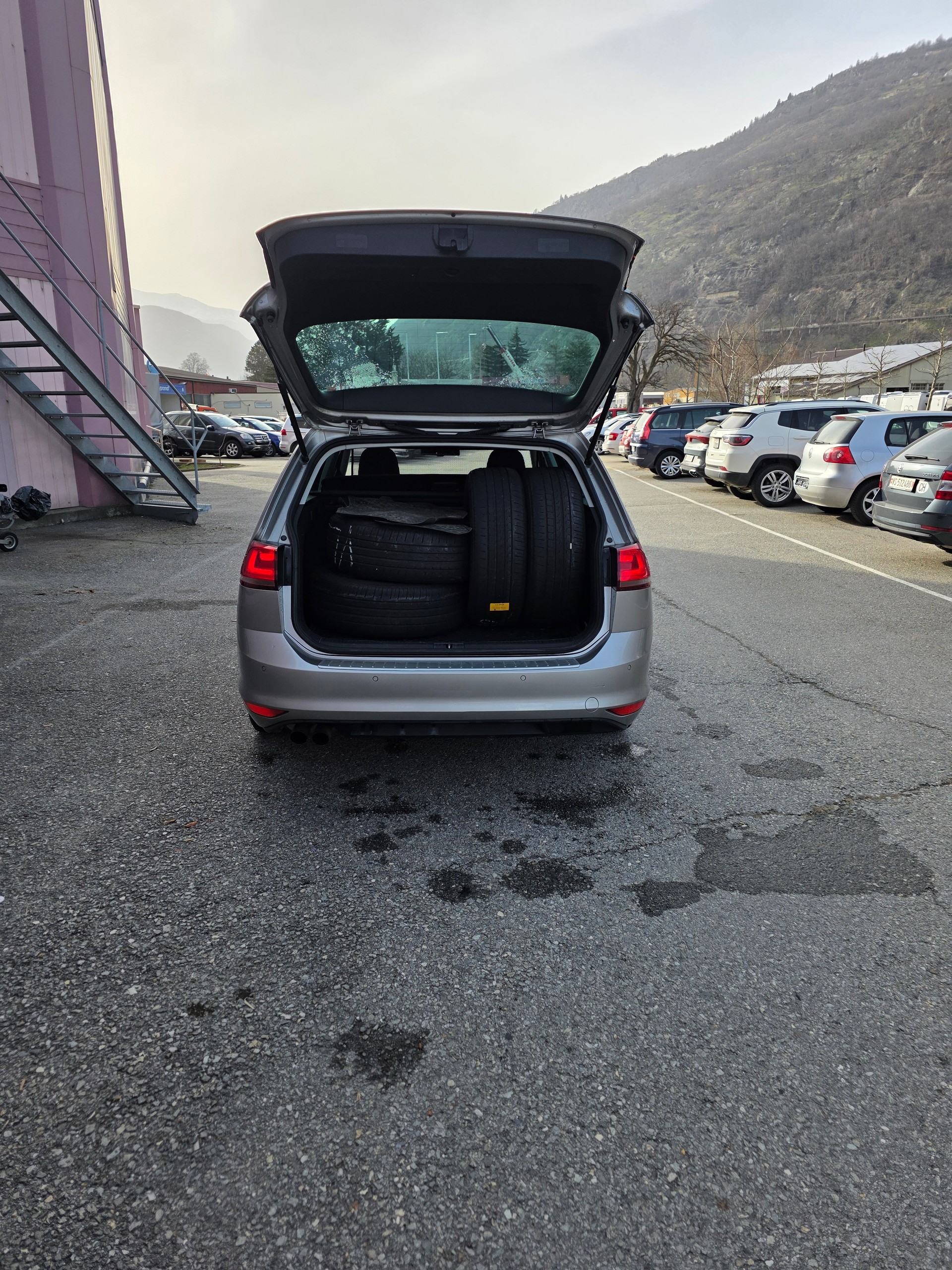 VW Golf Variant 1.6 TDI Start 4M 4Motion-image-7