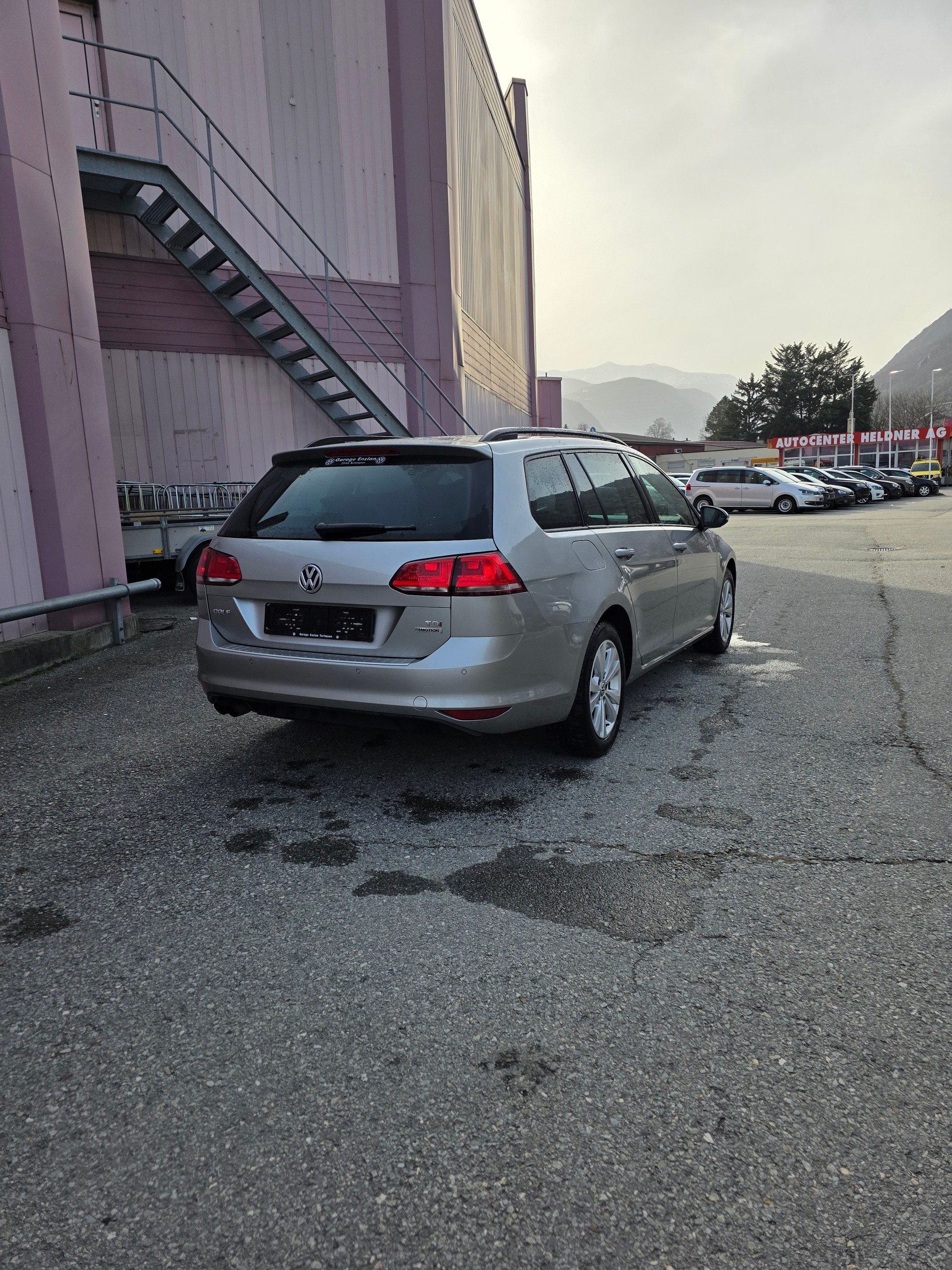 VW Golf Variant 1.6 TDI Start 4M 4Motion-image-6