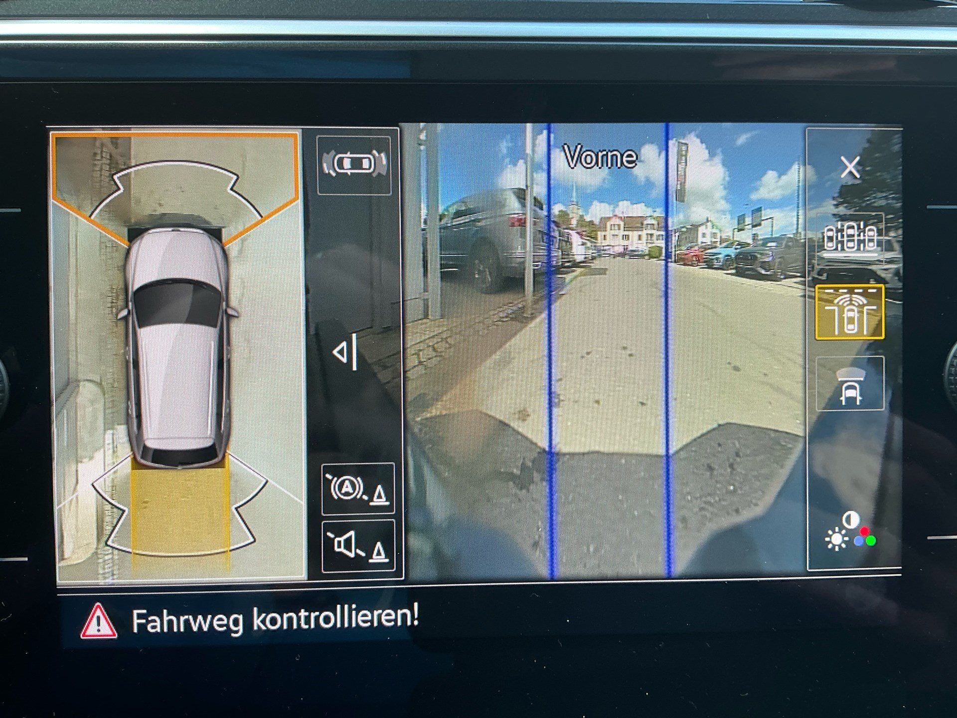 VW Tiguan Allspace R-LINE 4MOTION *** PANORAMAGLASDACH & ANHÄNGEKUPPLUNG ***-image-18