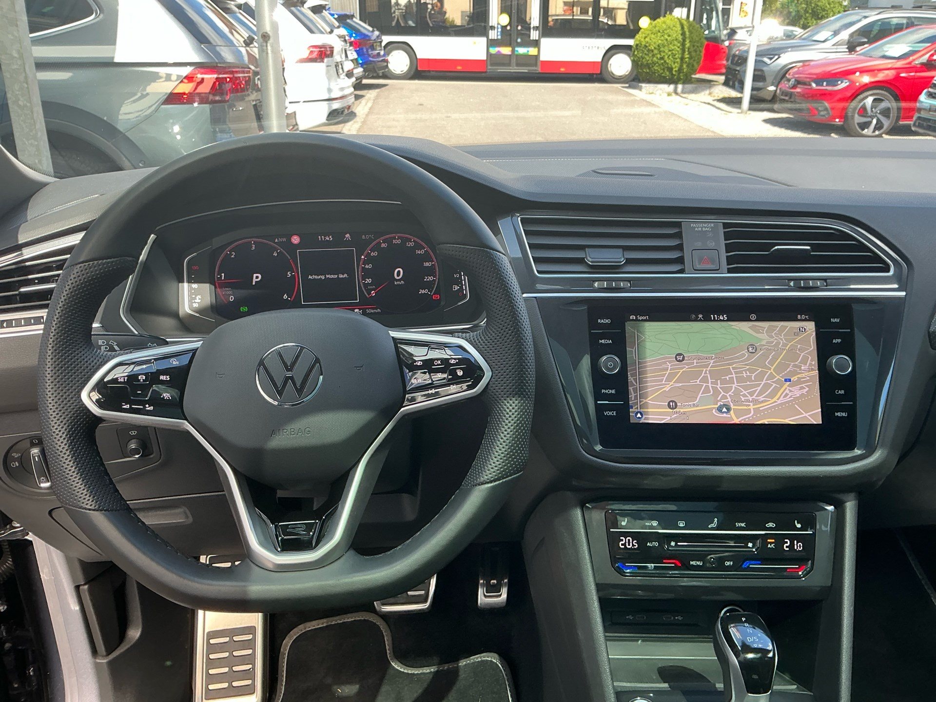 VW Tiguan Allspace R-LINE 4MOTION *** PANORAMAGLASDACH & ANHÄNGEKUPPLUNG ***-image-9